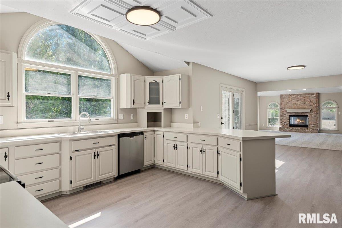 700 COUNTRY MEADOWS Drive