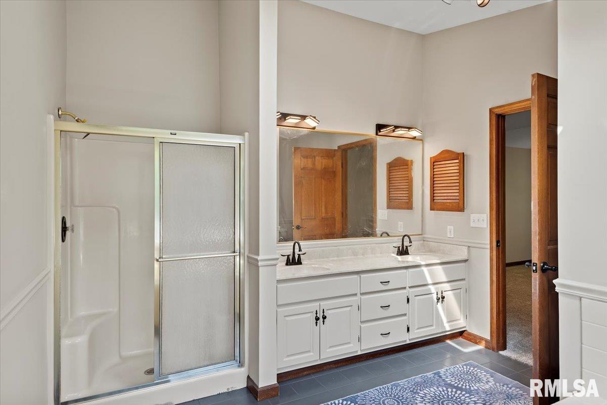 700 COUNTRY MEADOWS Drive