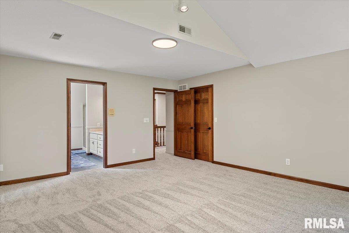 700 COUNTRY MEADOWS Drive