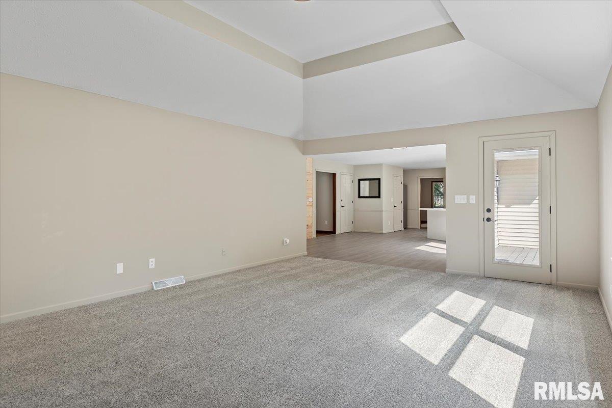 700 COUNTRY MEADOWS Drive