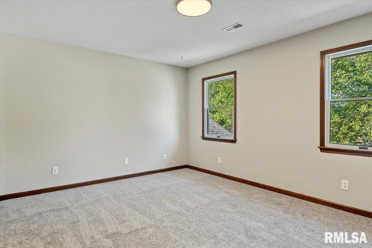 700 COUNTRY MEADOWS Drive