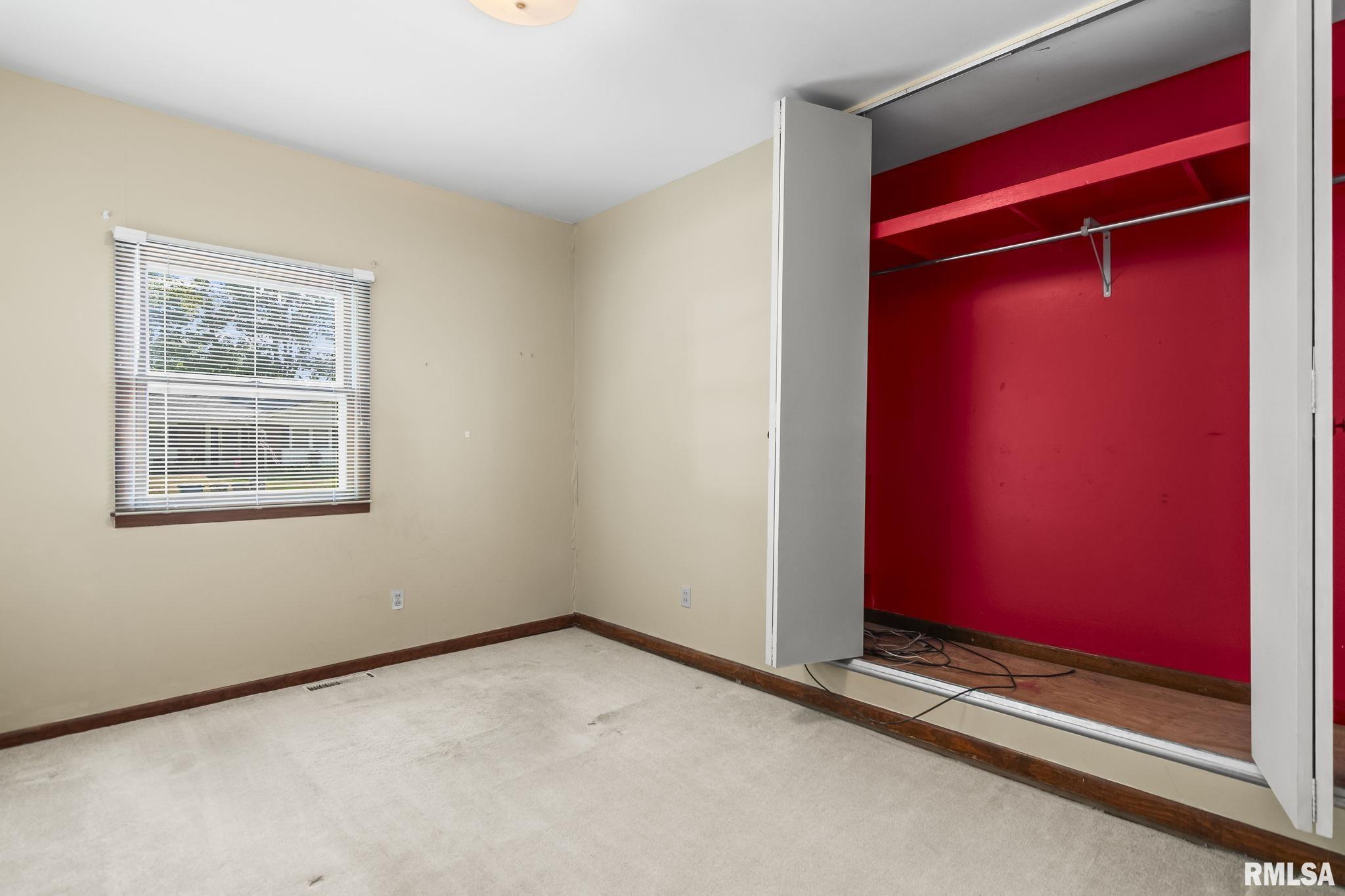 2709 ARLINGTON Drive