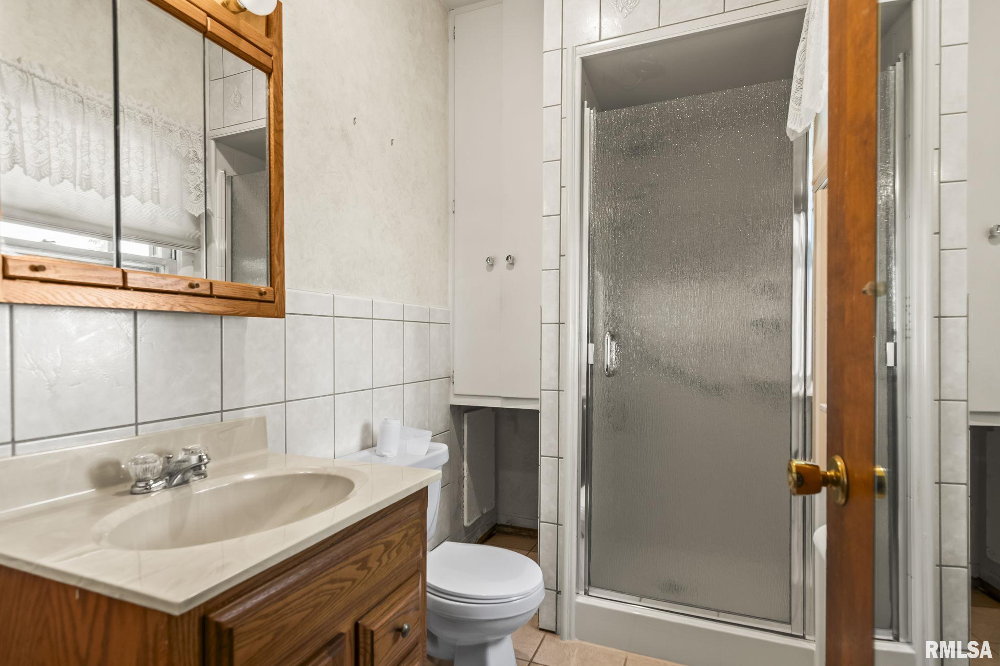 2709 ARLINGTON Drive