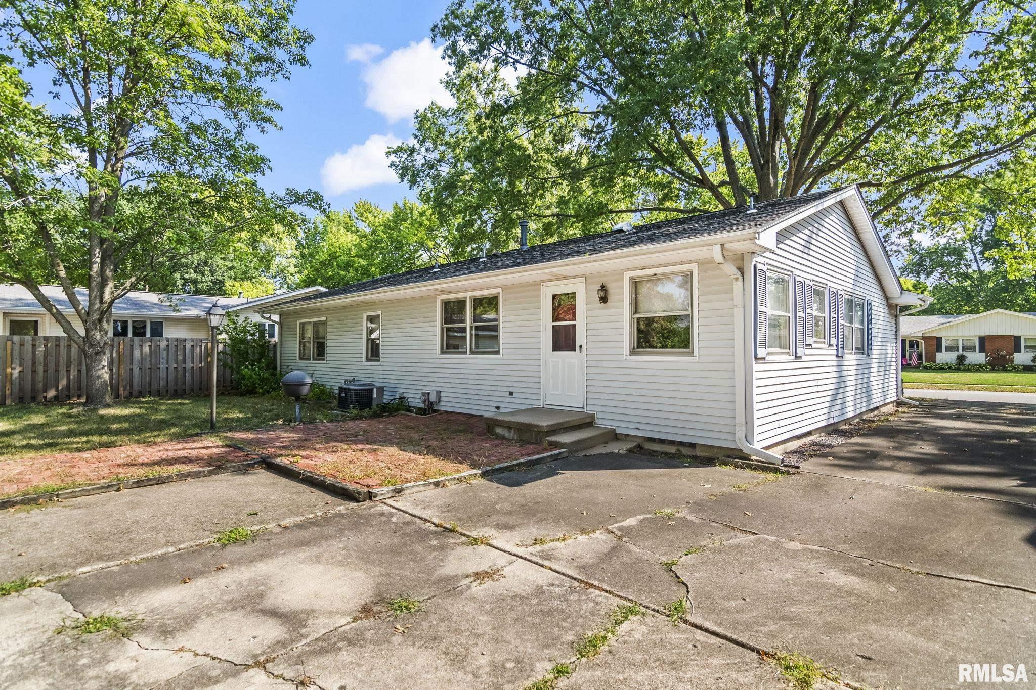 2709 ARLINGTON Drive