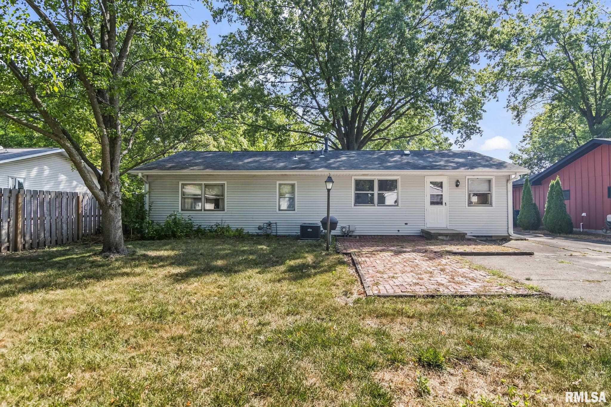 2709 ARLINGTON Drive