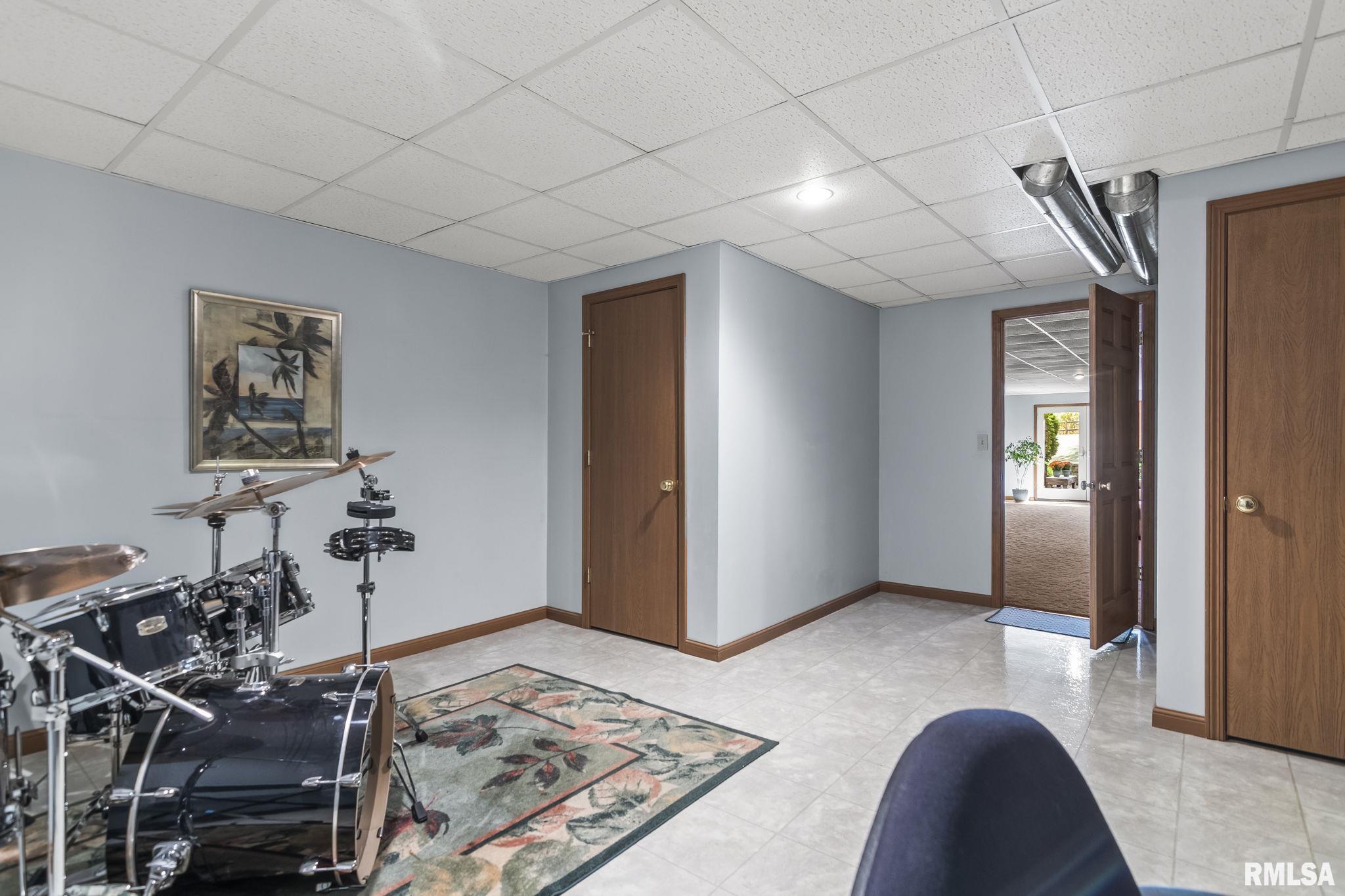 7378 Lawn View Drive