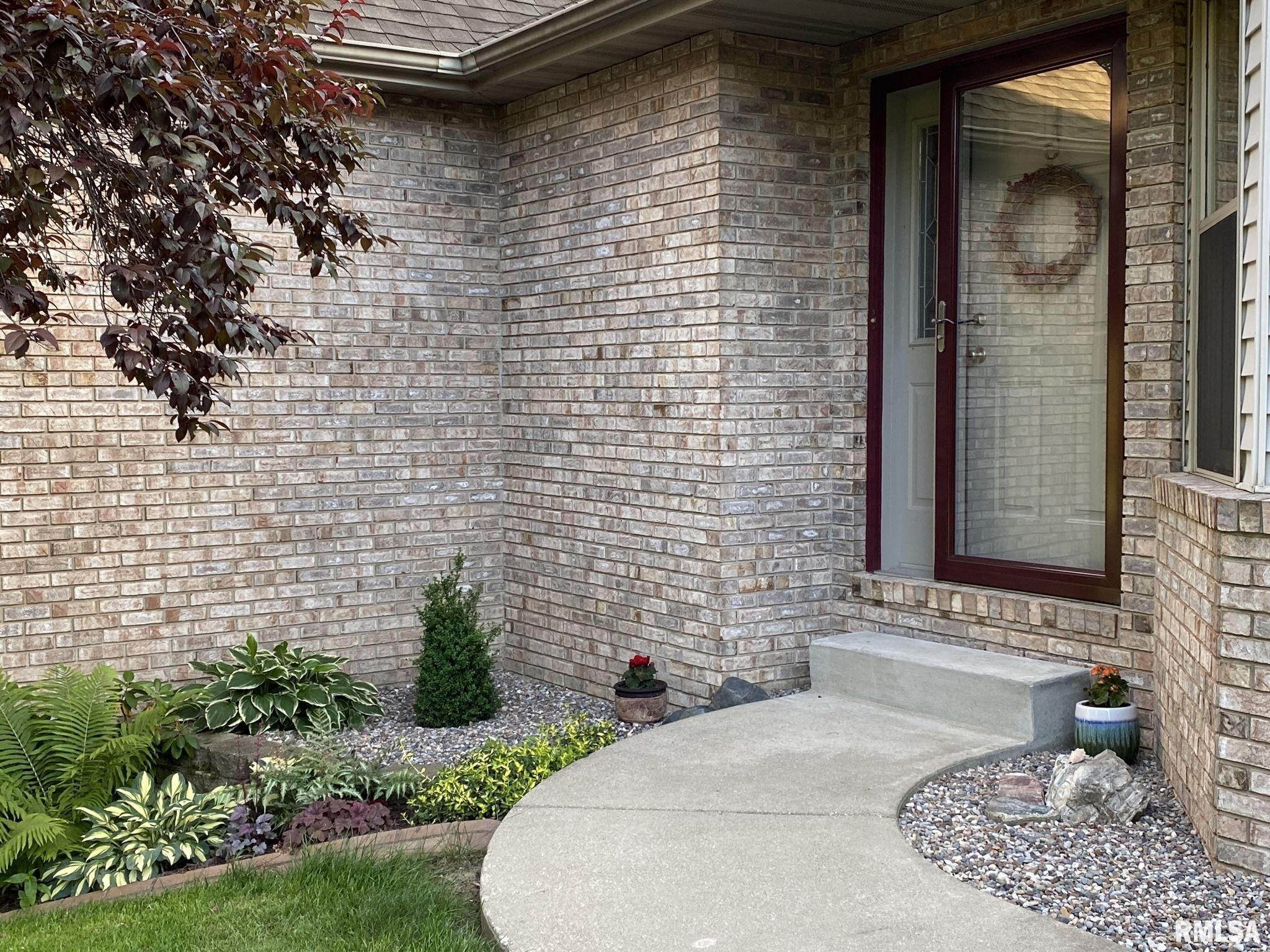 7378 Lawn View Drive