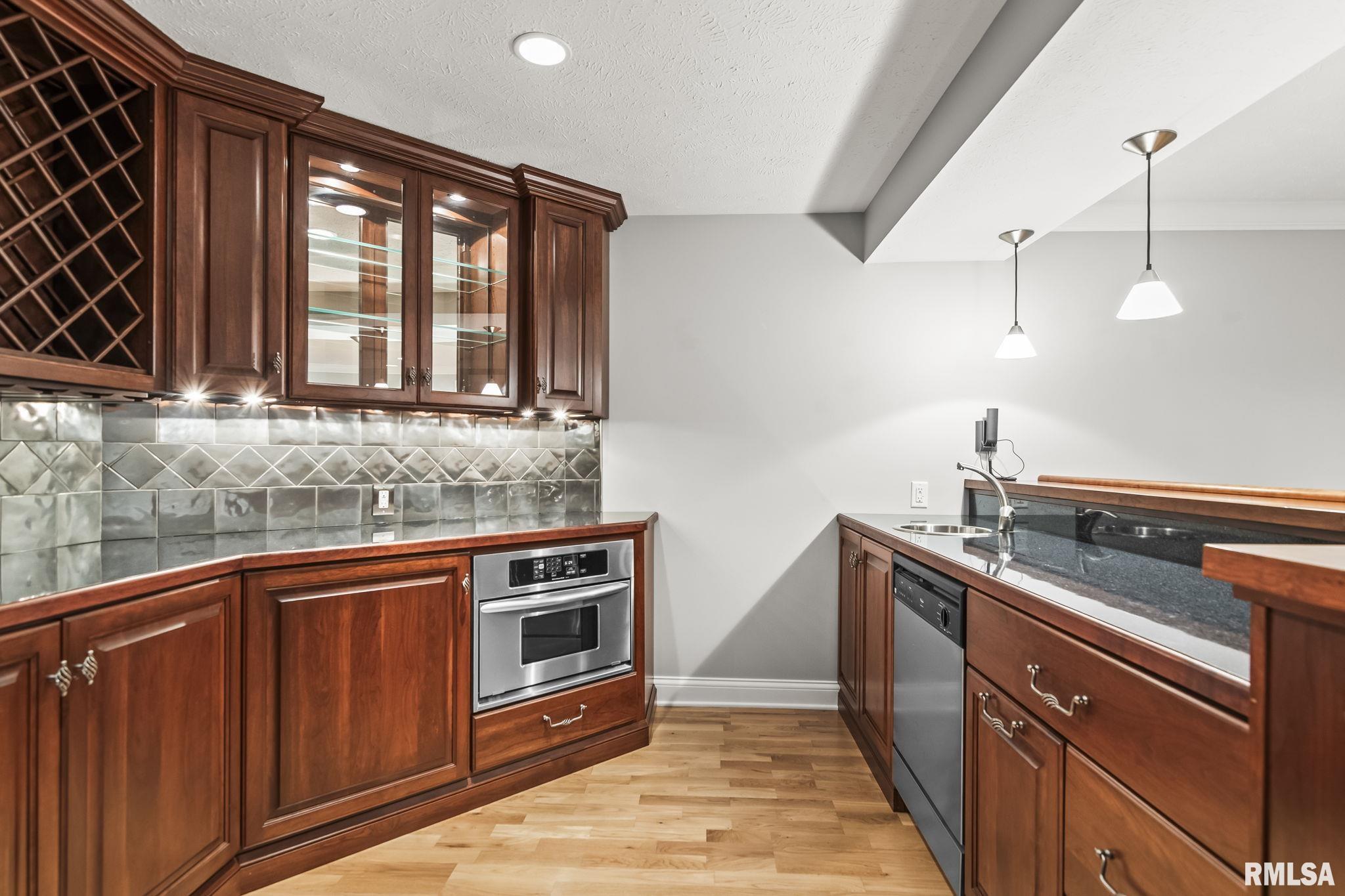 2317 Mariners Point Lane