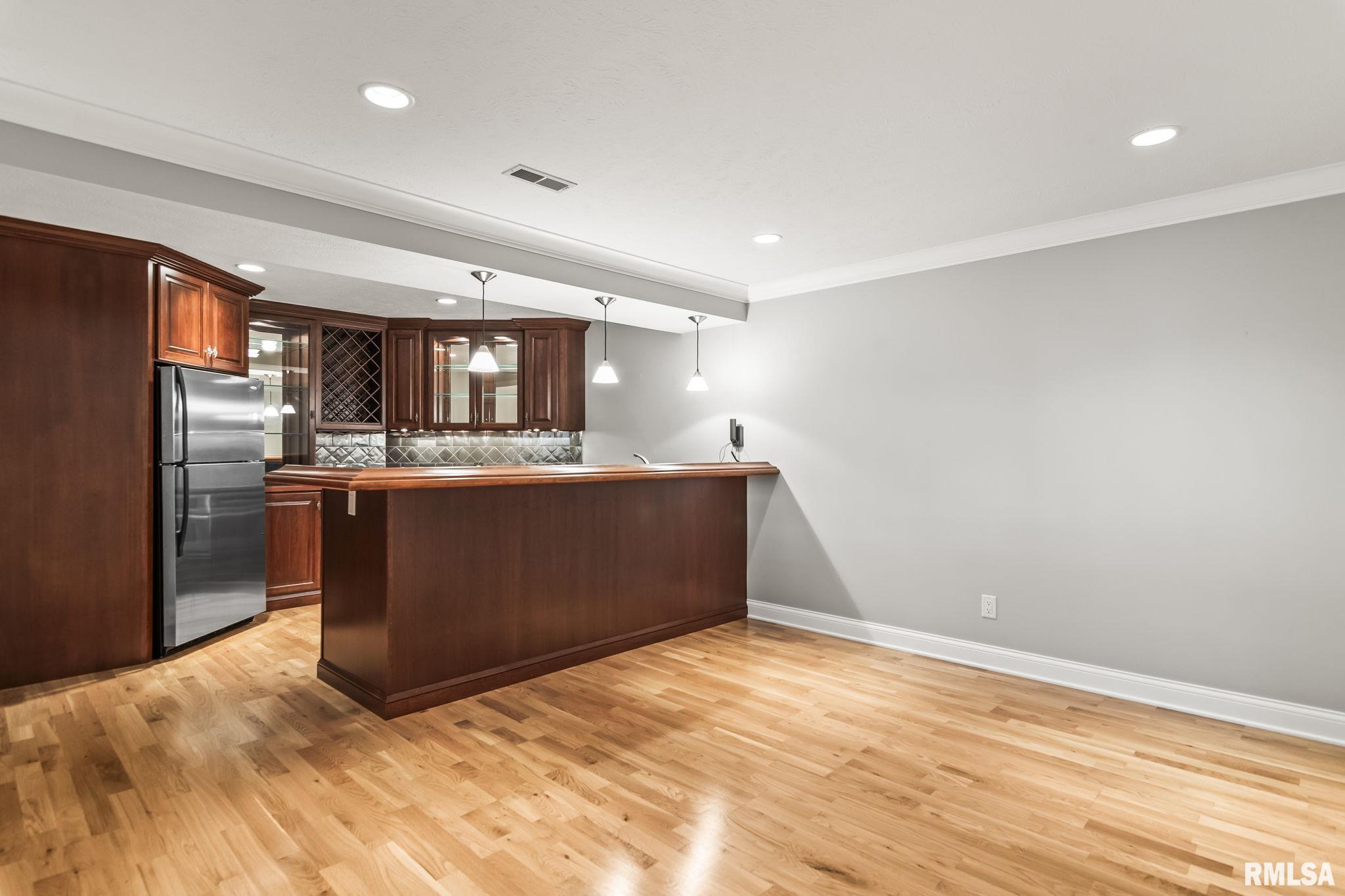 2317 Mariners Point Lane