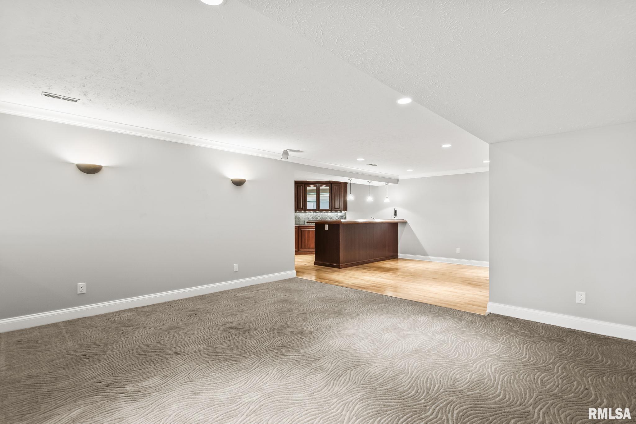 2317 Mariners Point Lane