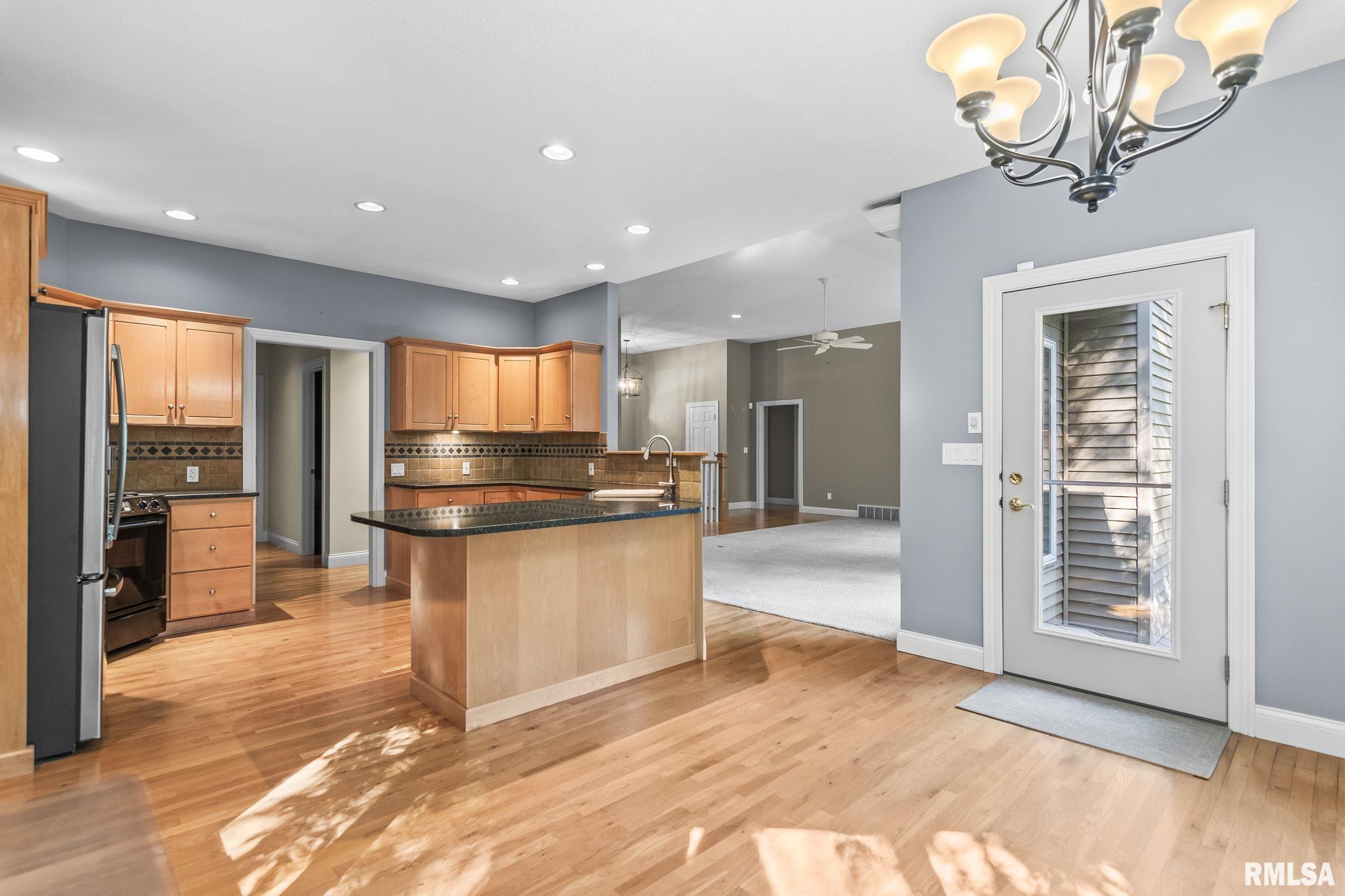 2317 Mariners Point Lane