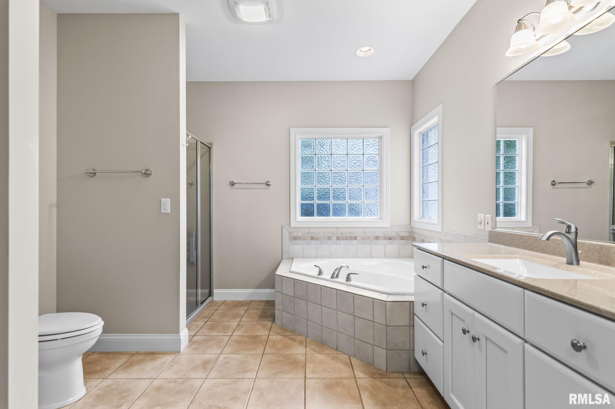 2317 Mariners Point Lane