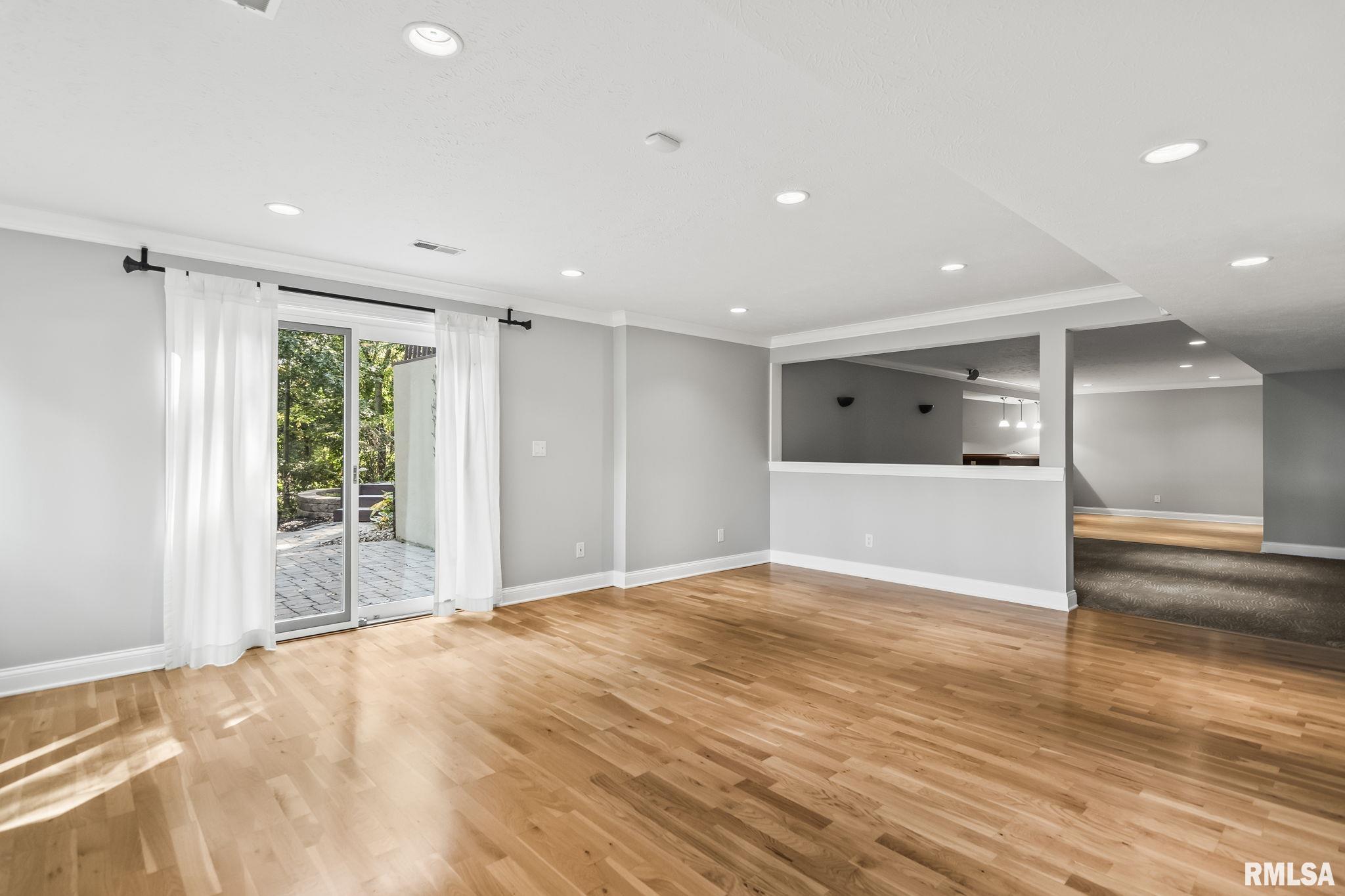 2317 Mariners Point Lane