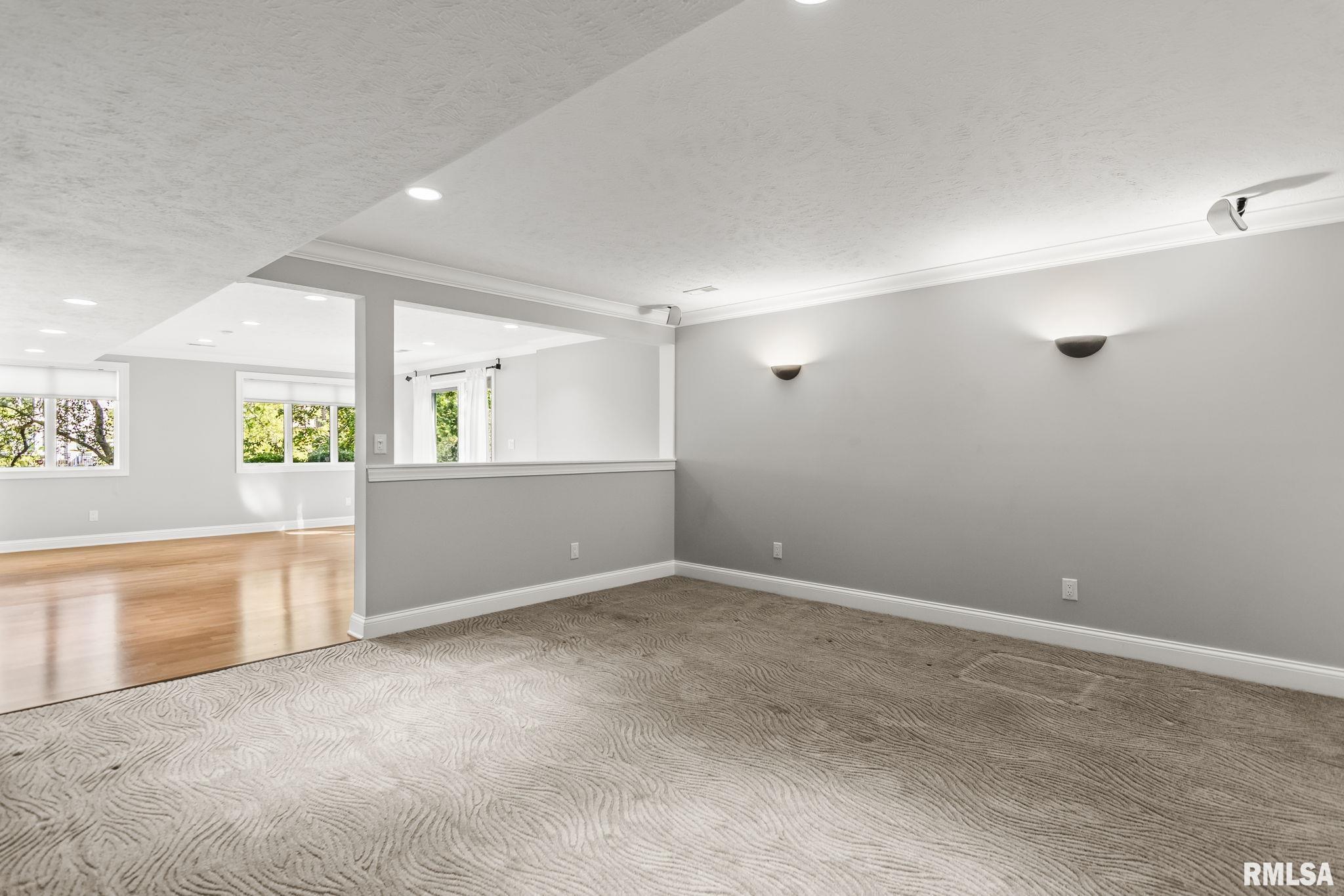 2317 Mariners Point Lane