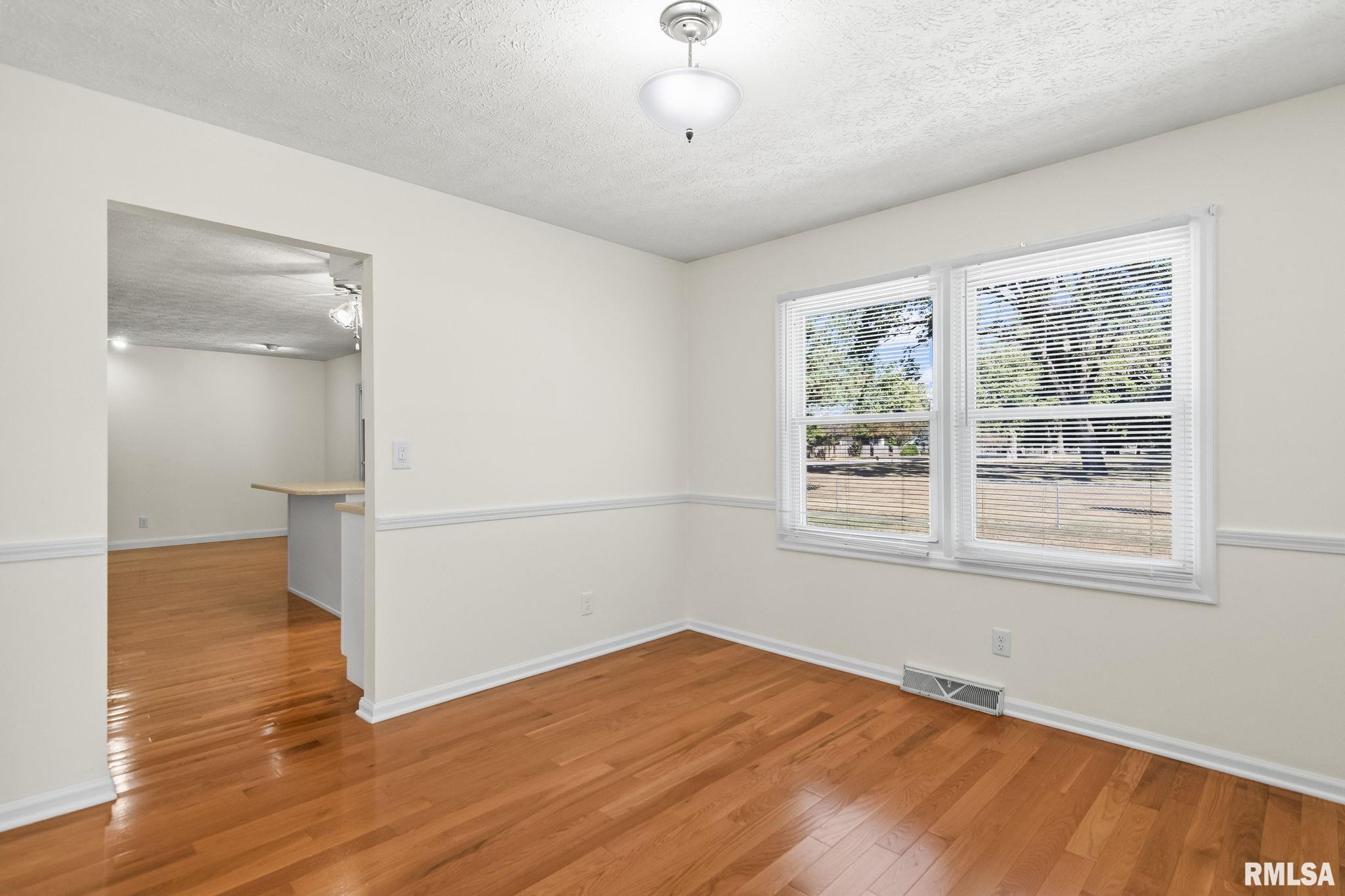 1 ROOSEVELT Road