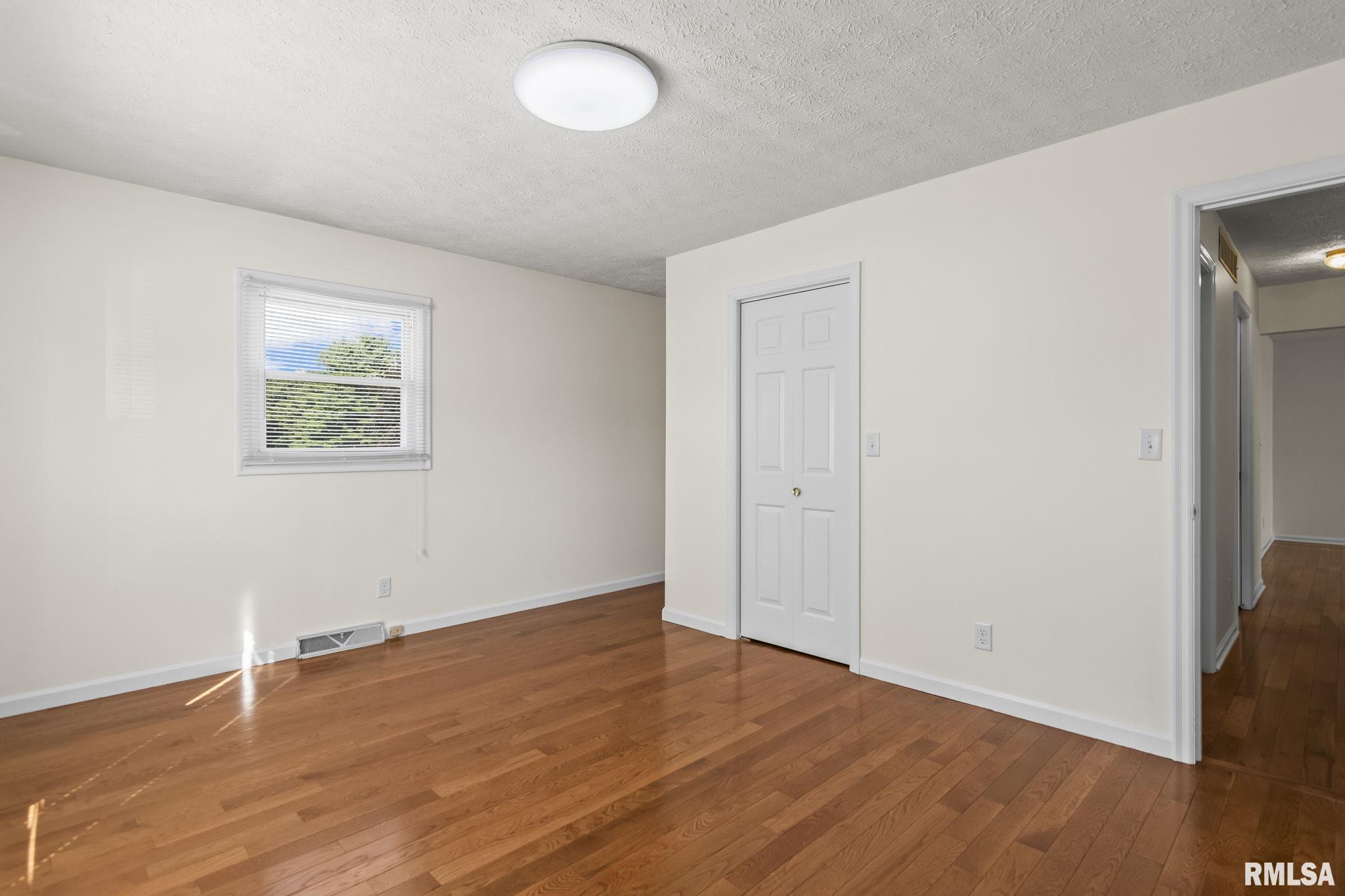 1 ROOSEVELT Road