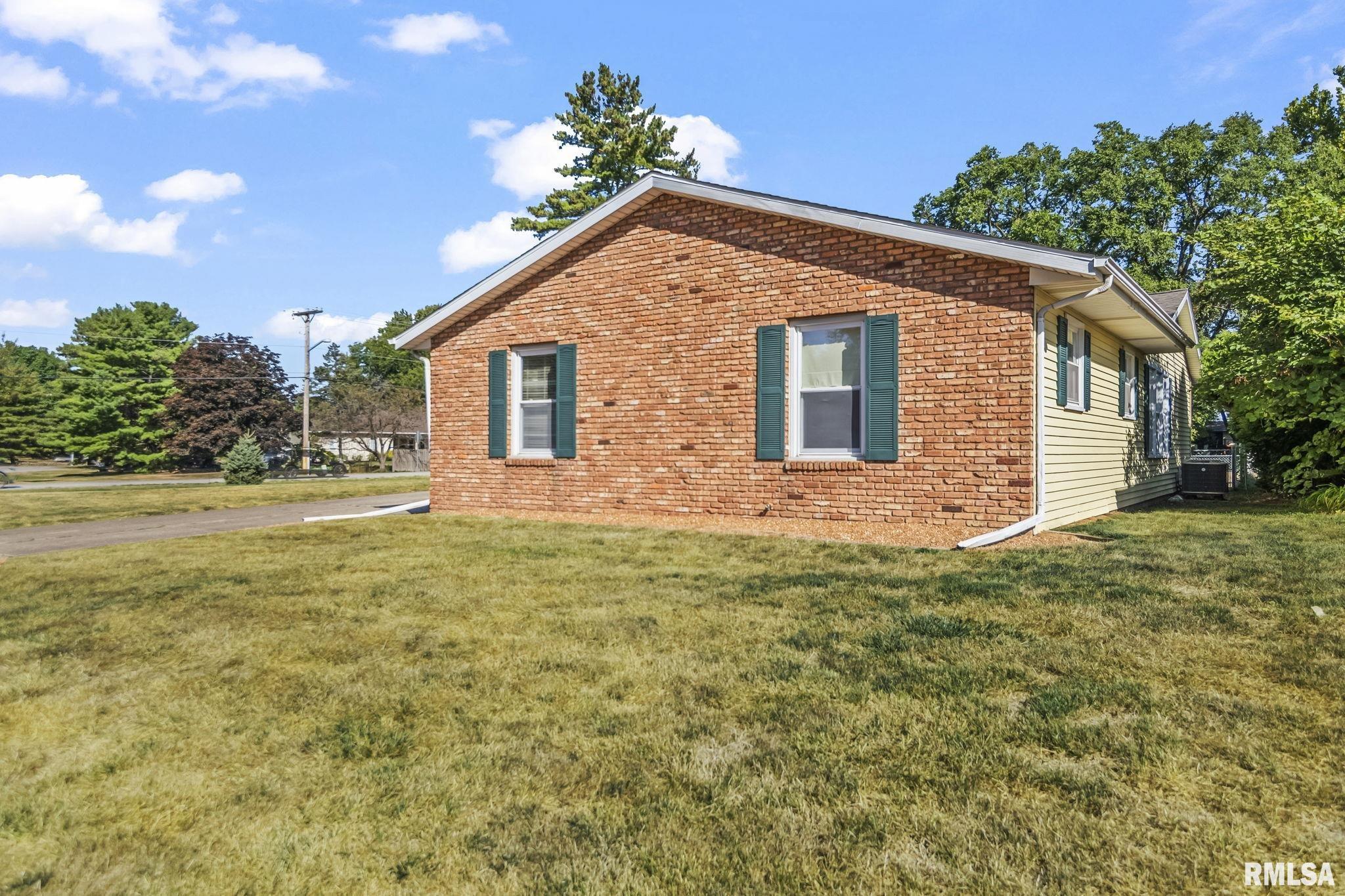 1 ROOSEVELT Road