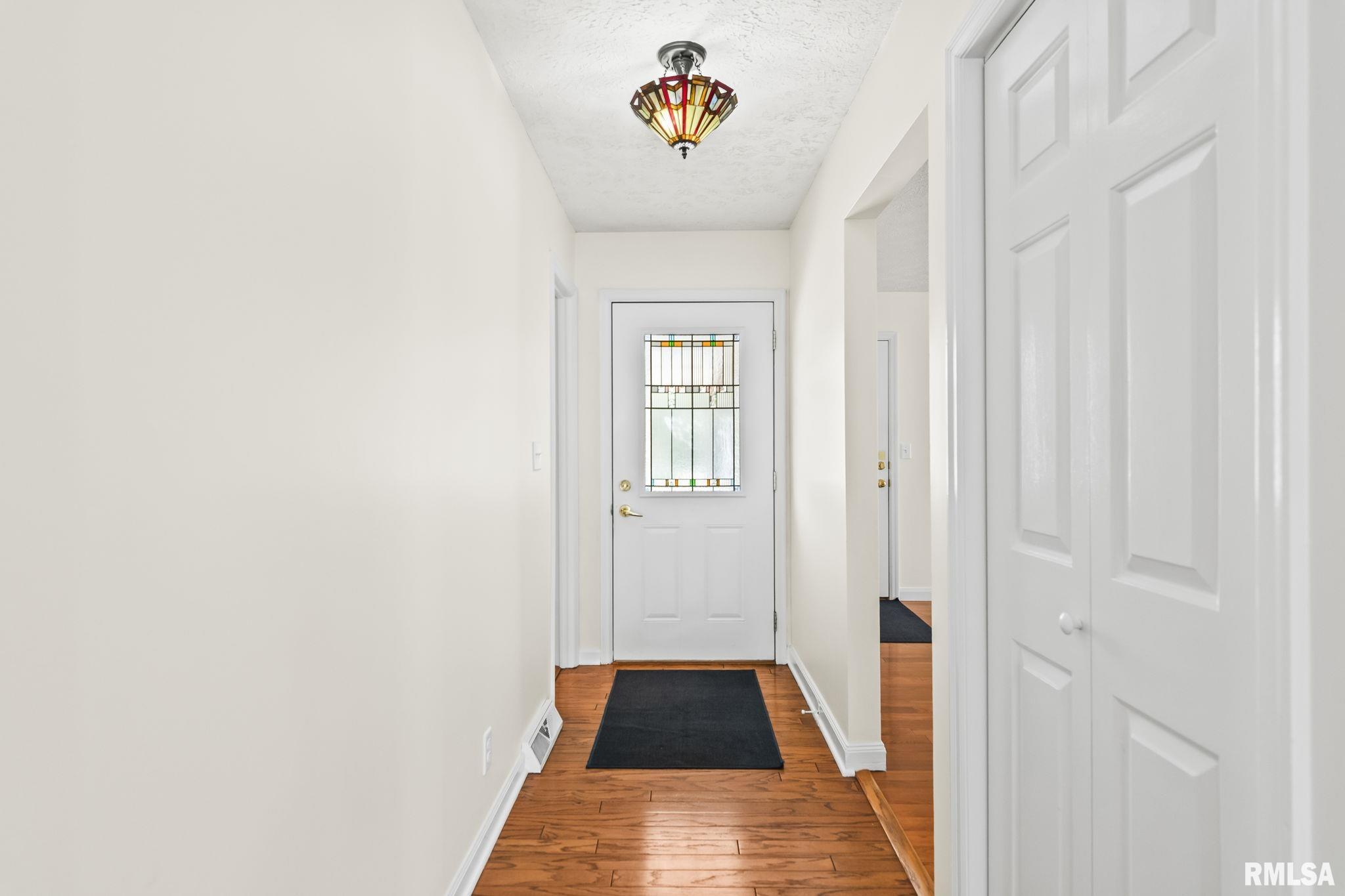1 ROOSEVELT Road