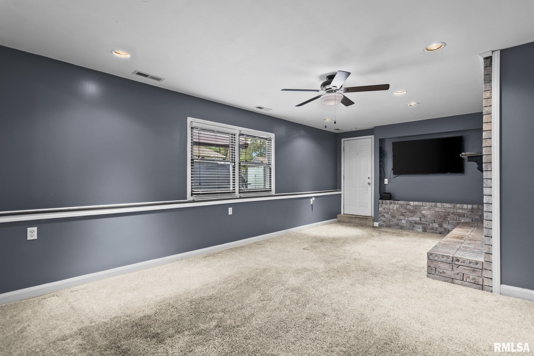113 Tamarisk Drive