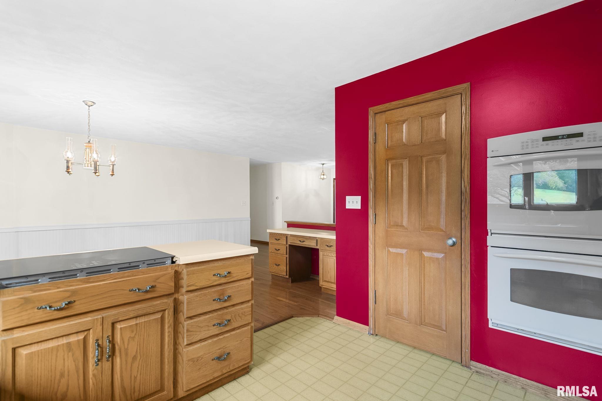 8476 Old Jacksonville Road