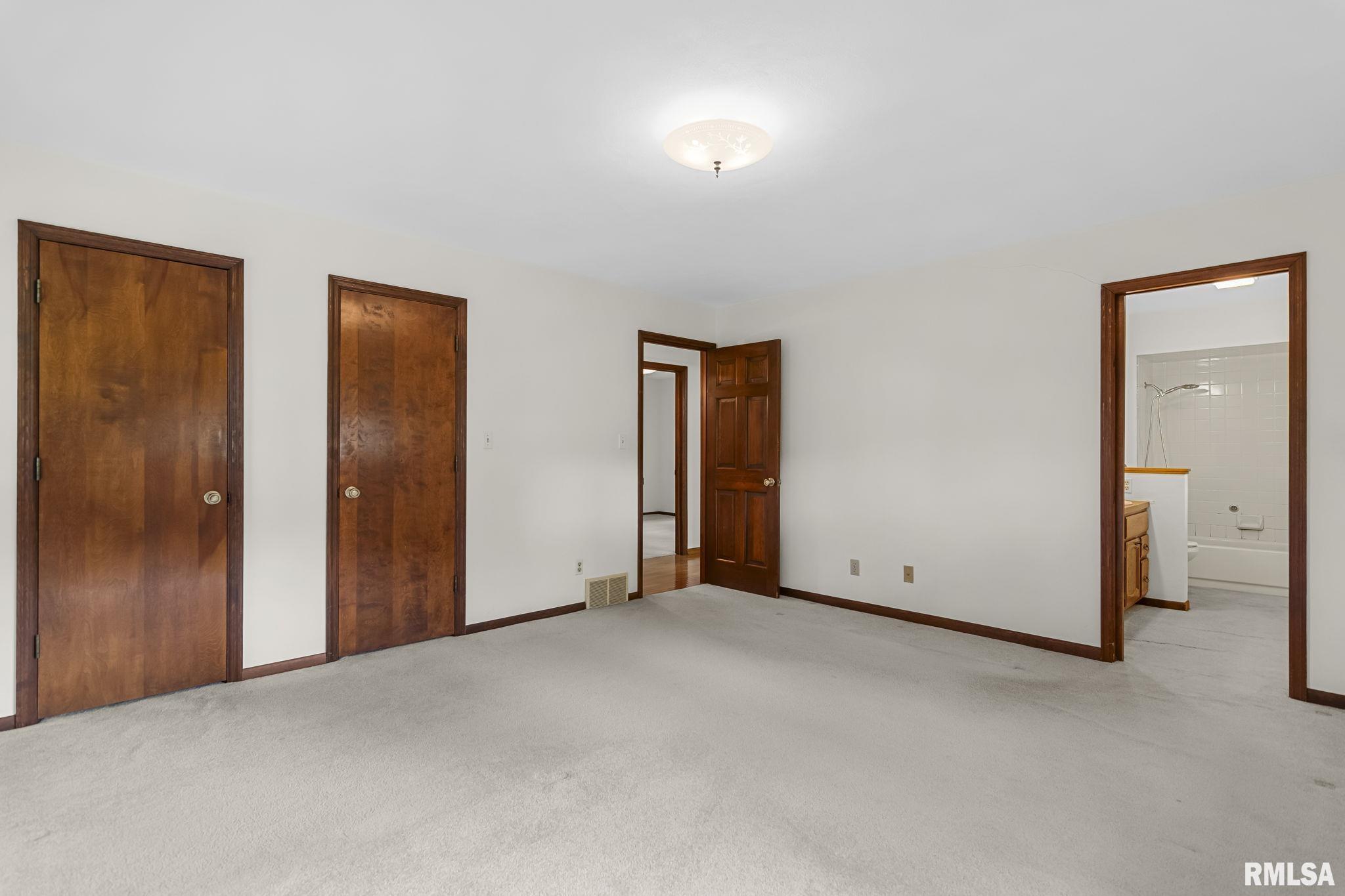 8476 Old Jacksonville Road