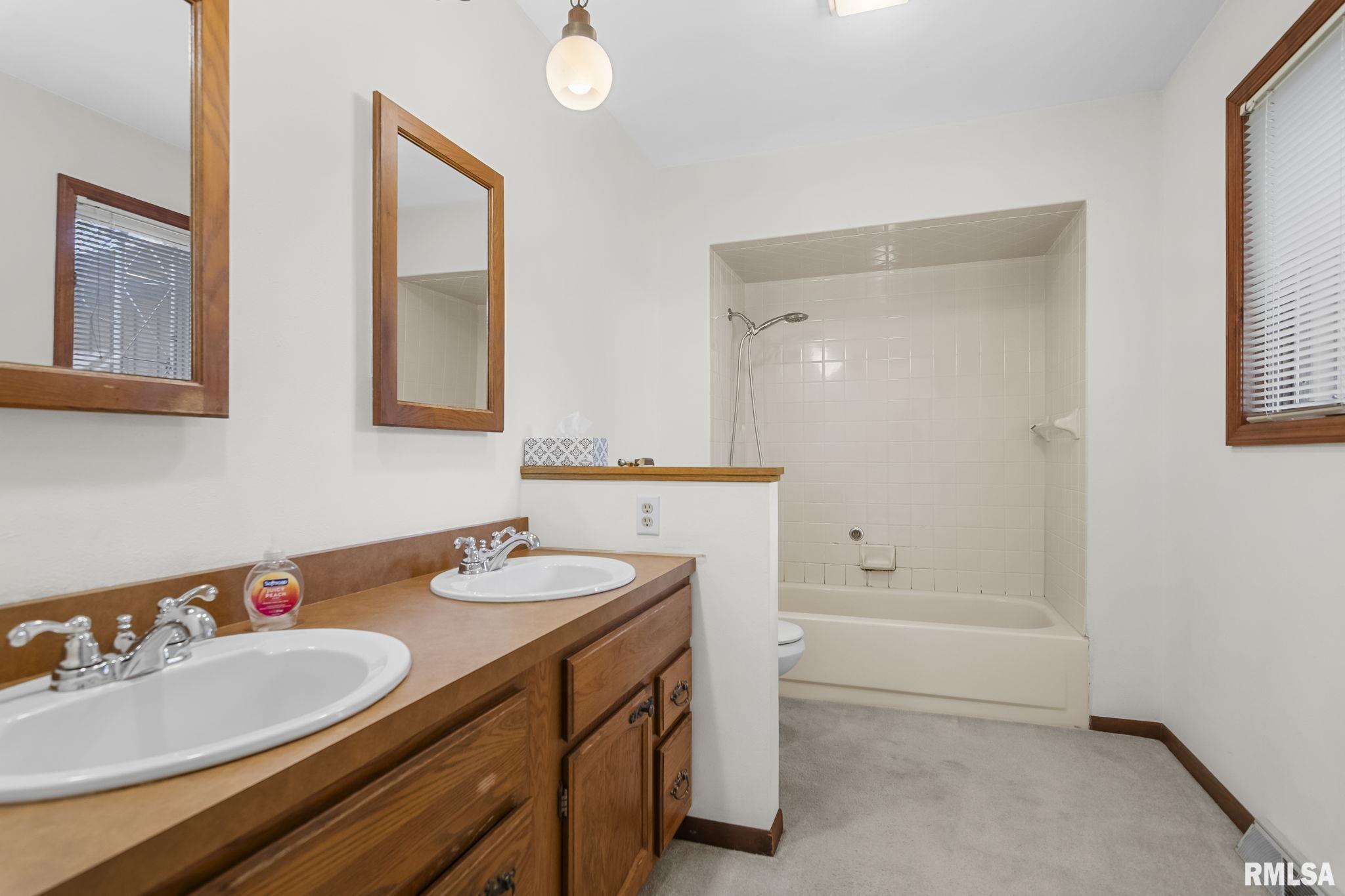 8476 Old Jacksonville Road