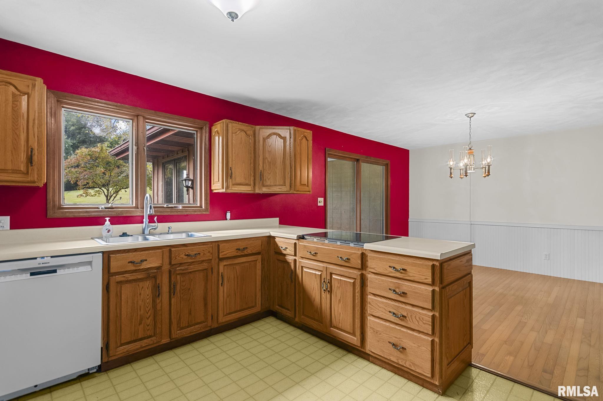 8476 Old Jacksonville Road