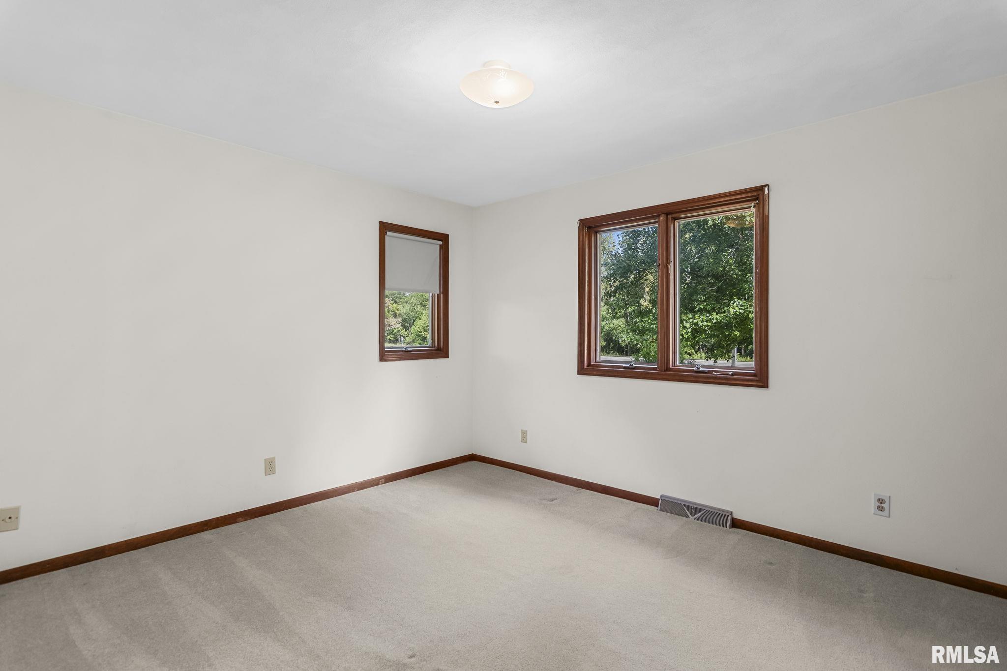 8476 Old Jacksonville Road