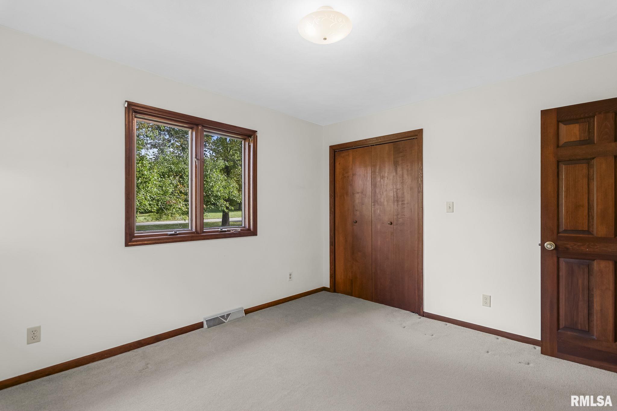 8476 Old Jacksonville Road