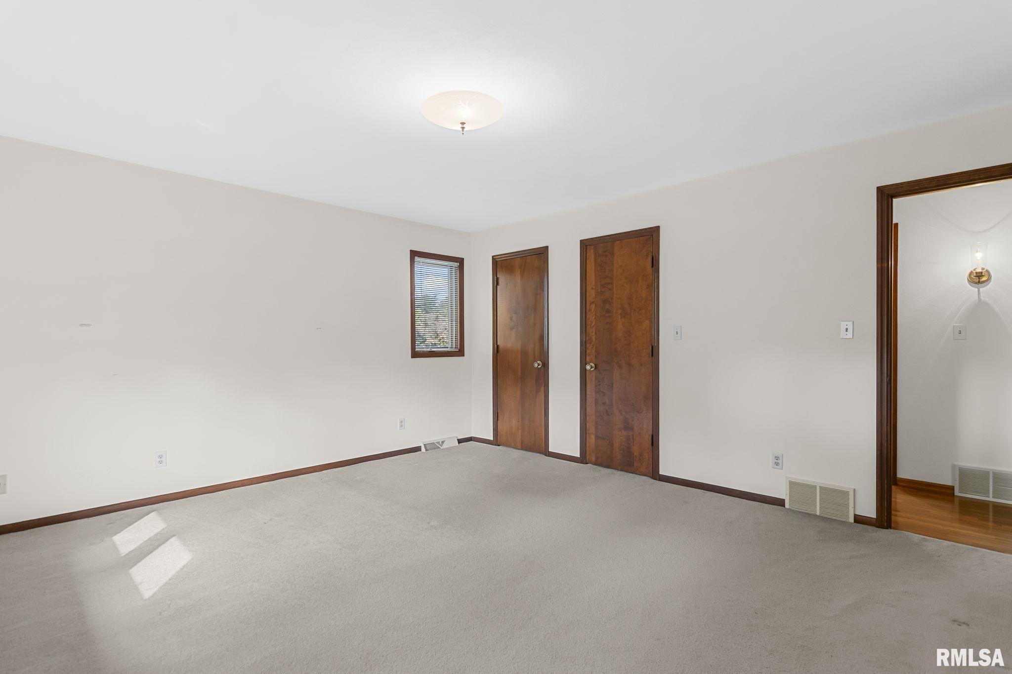 8476 Old Jacksonville Road