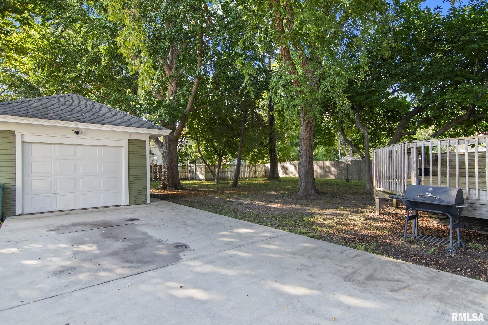923 N 5TH Street
