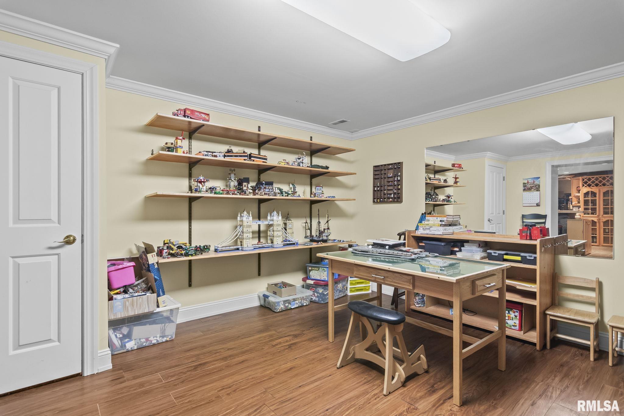 2212 Greenside Drive