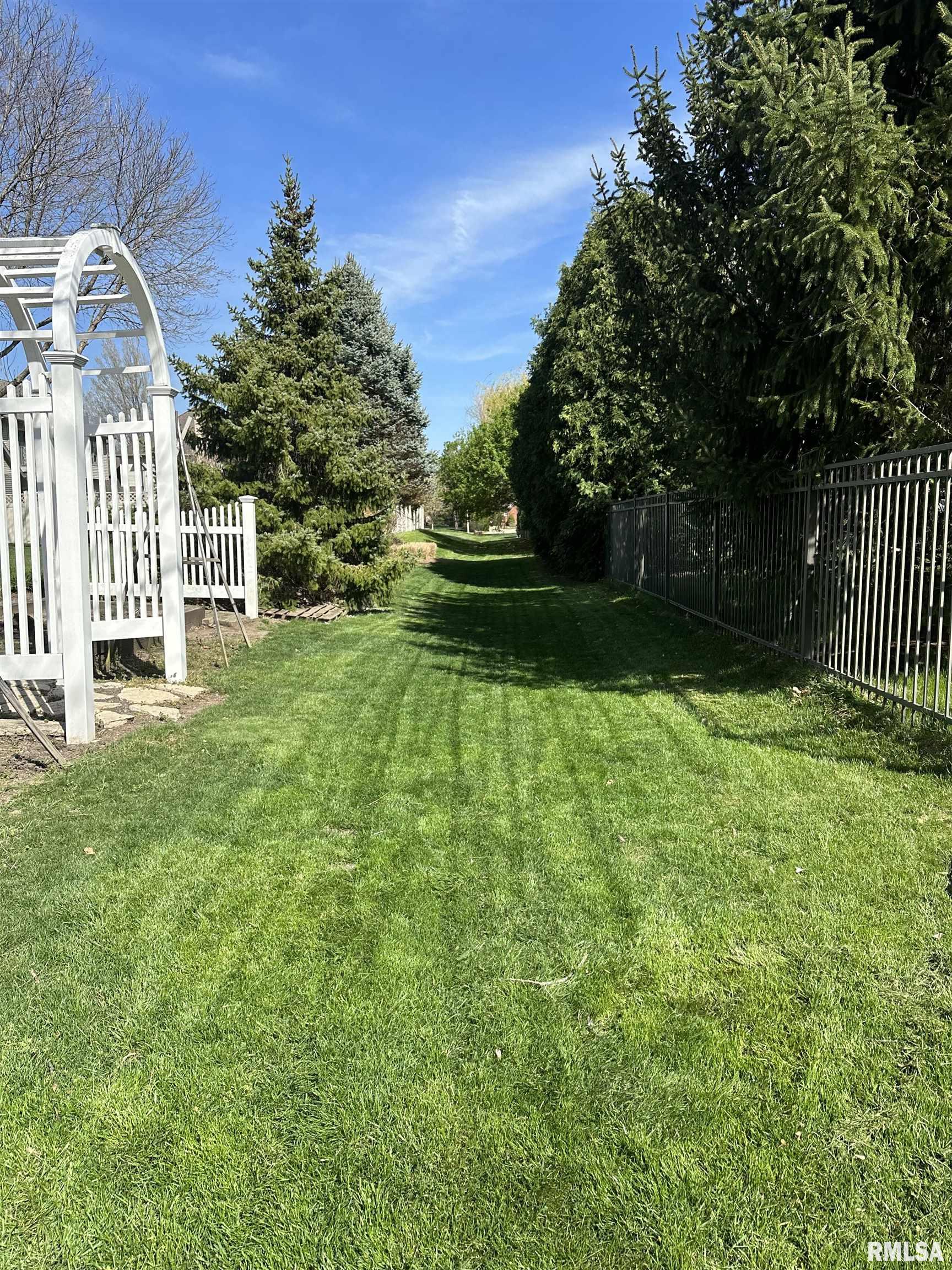 2212 Greenside Drive