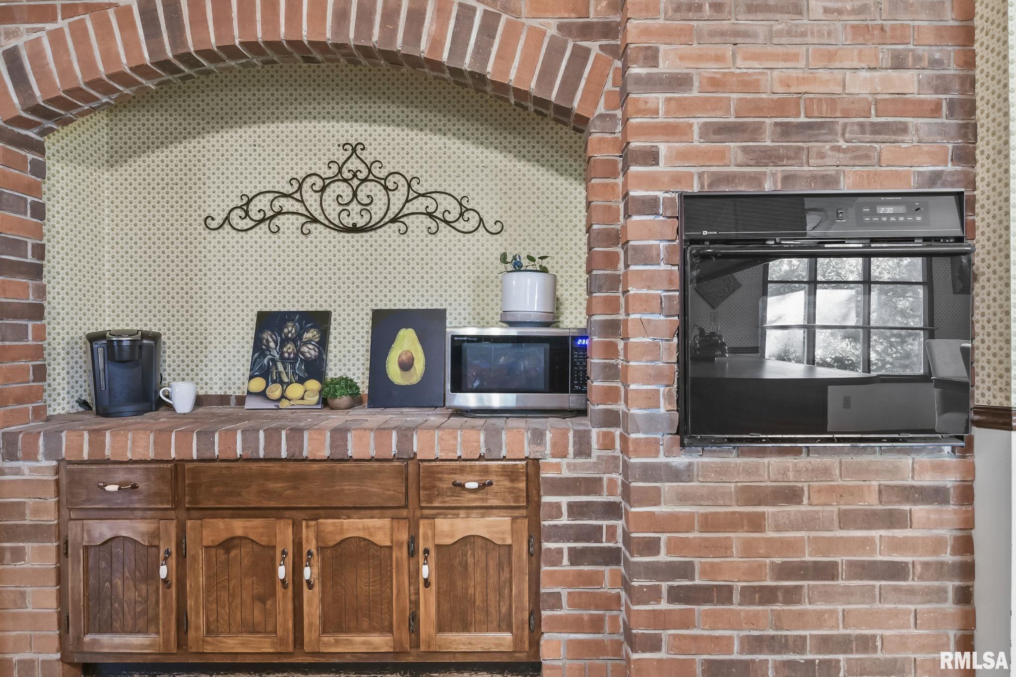 7919 Gooseberry Hill Drive