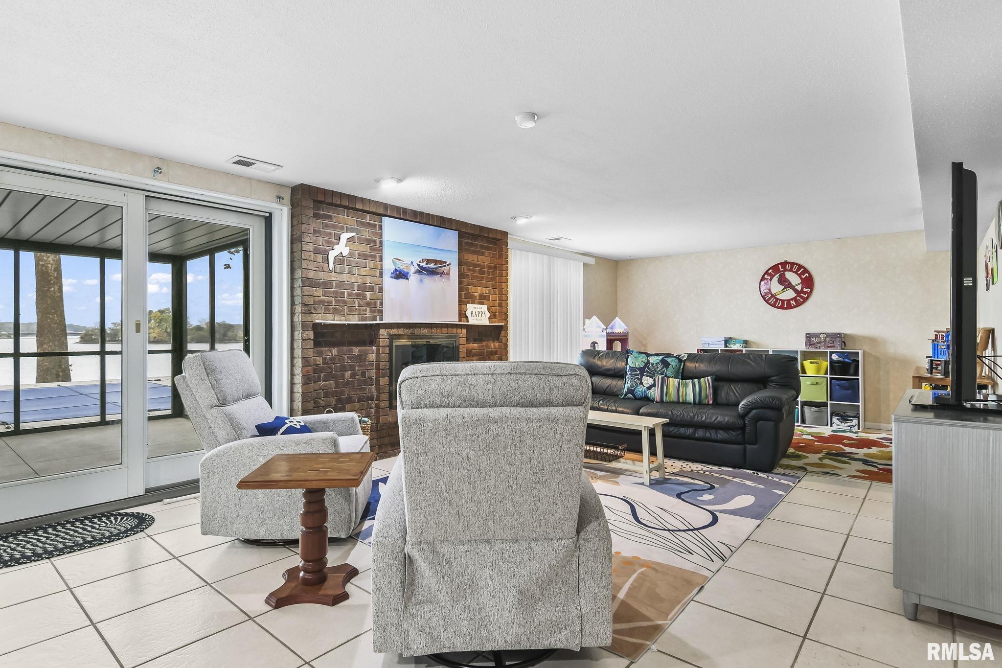 38 N Cotton Hill Lane