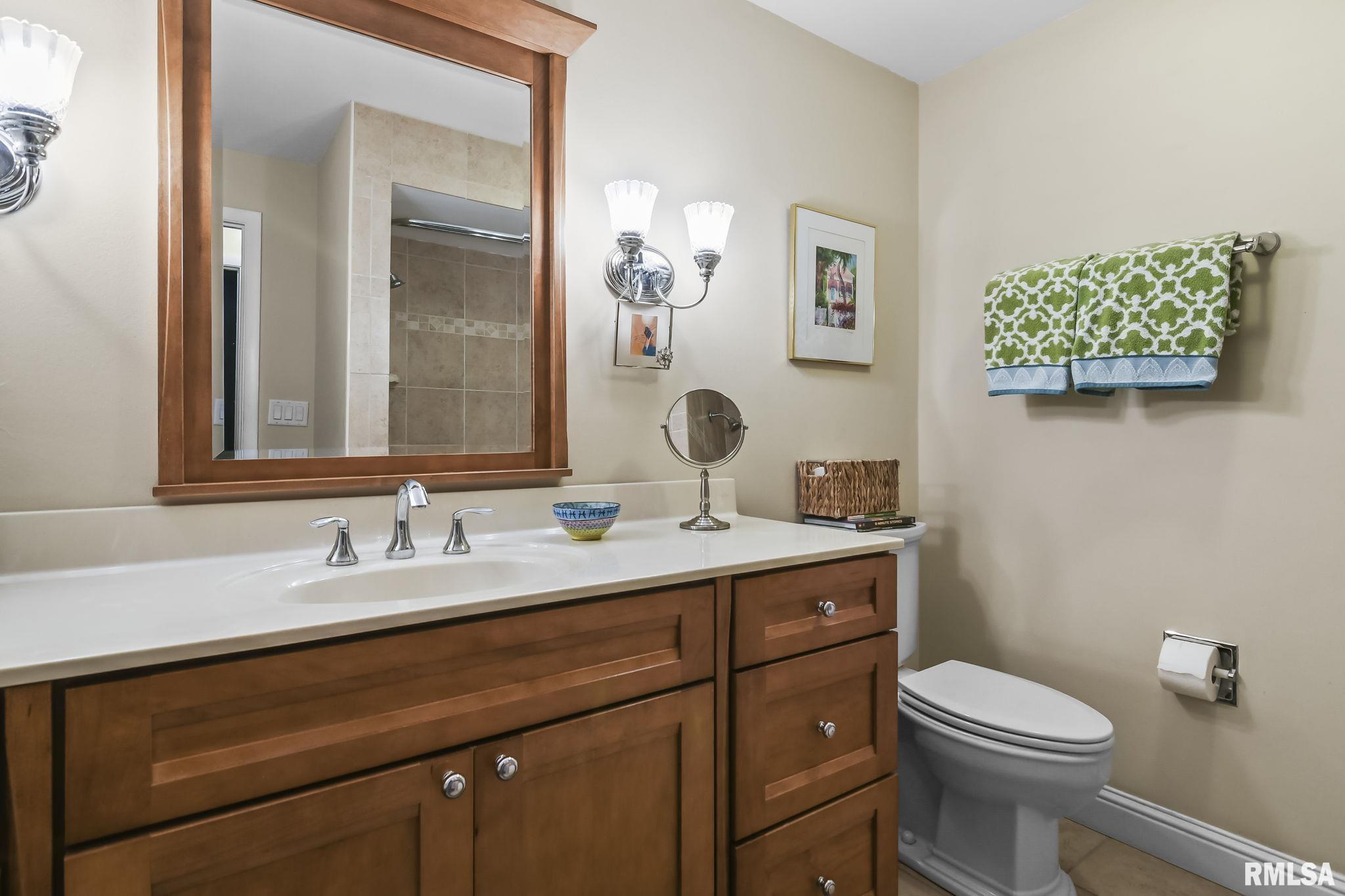 38 N Cotton Hill Lane