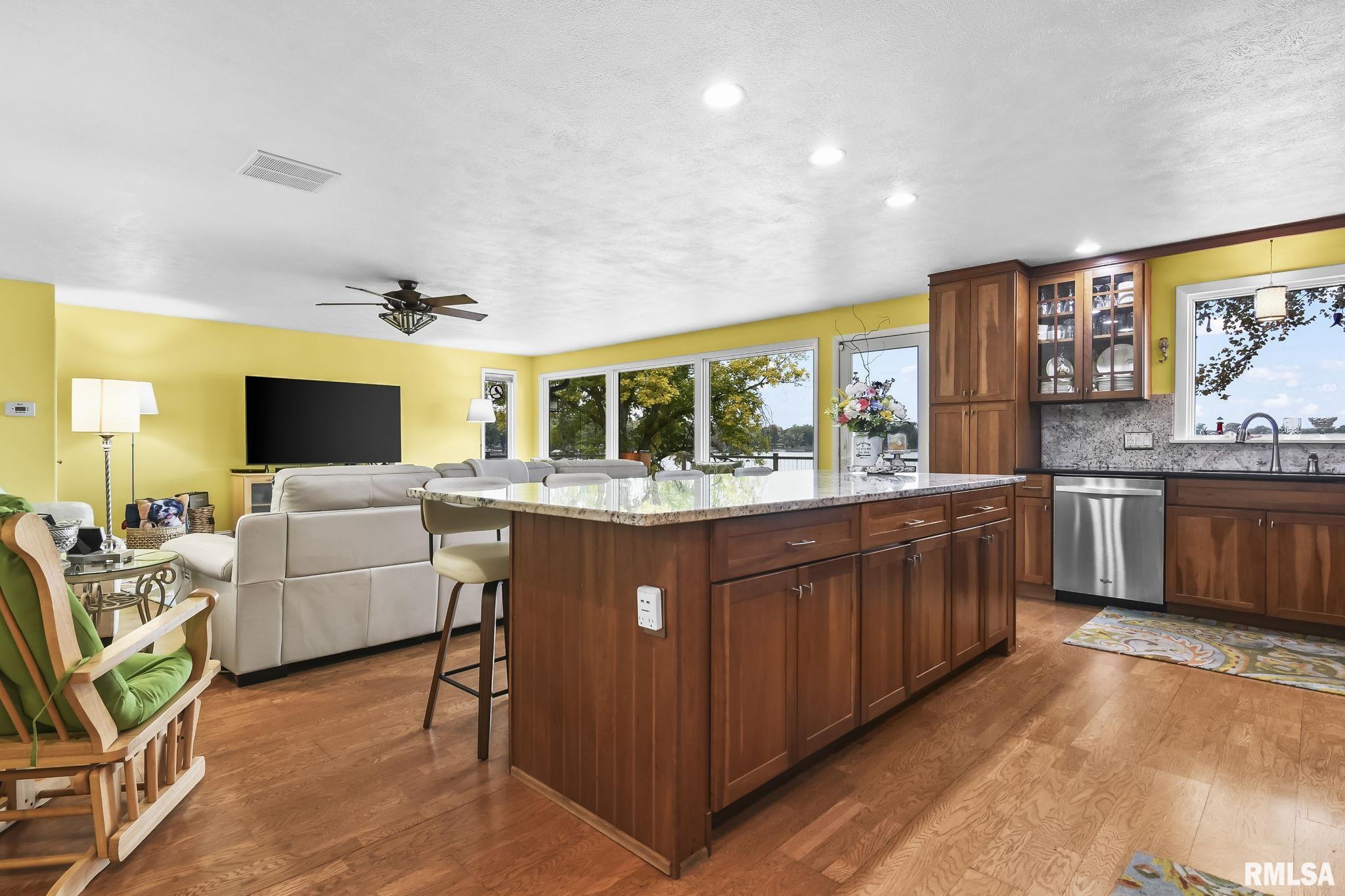 38 N Cotton Hill Lane