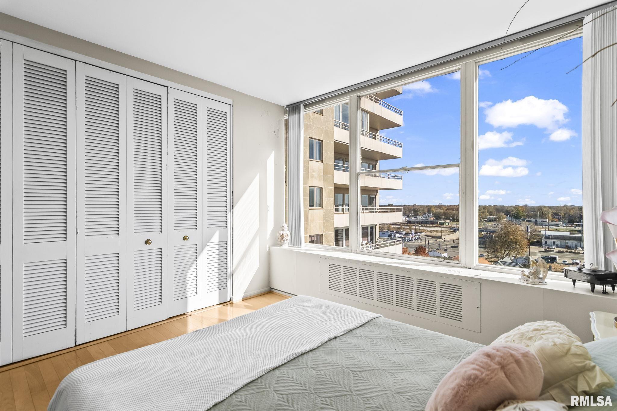 718 S 7TH Street Unit: 1003