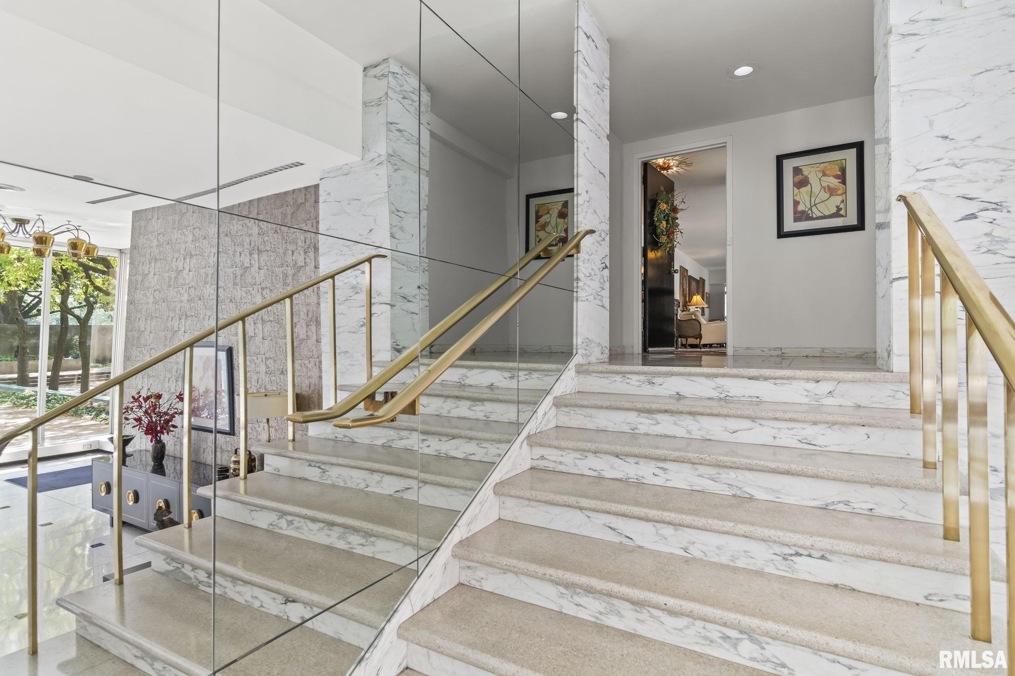 718 S 7TH Street Unit: 1003