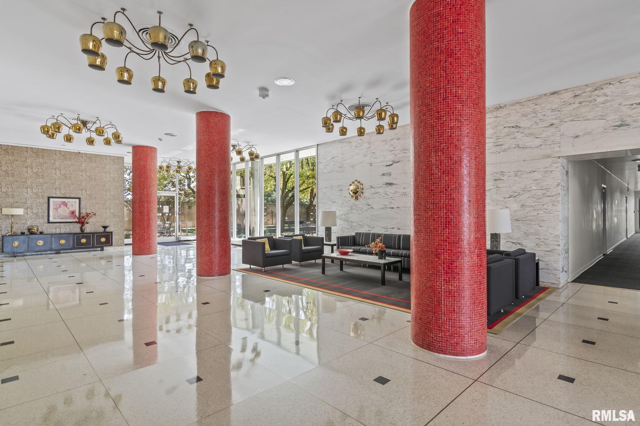 718 S 7TH Street Unit: 1003