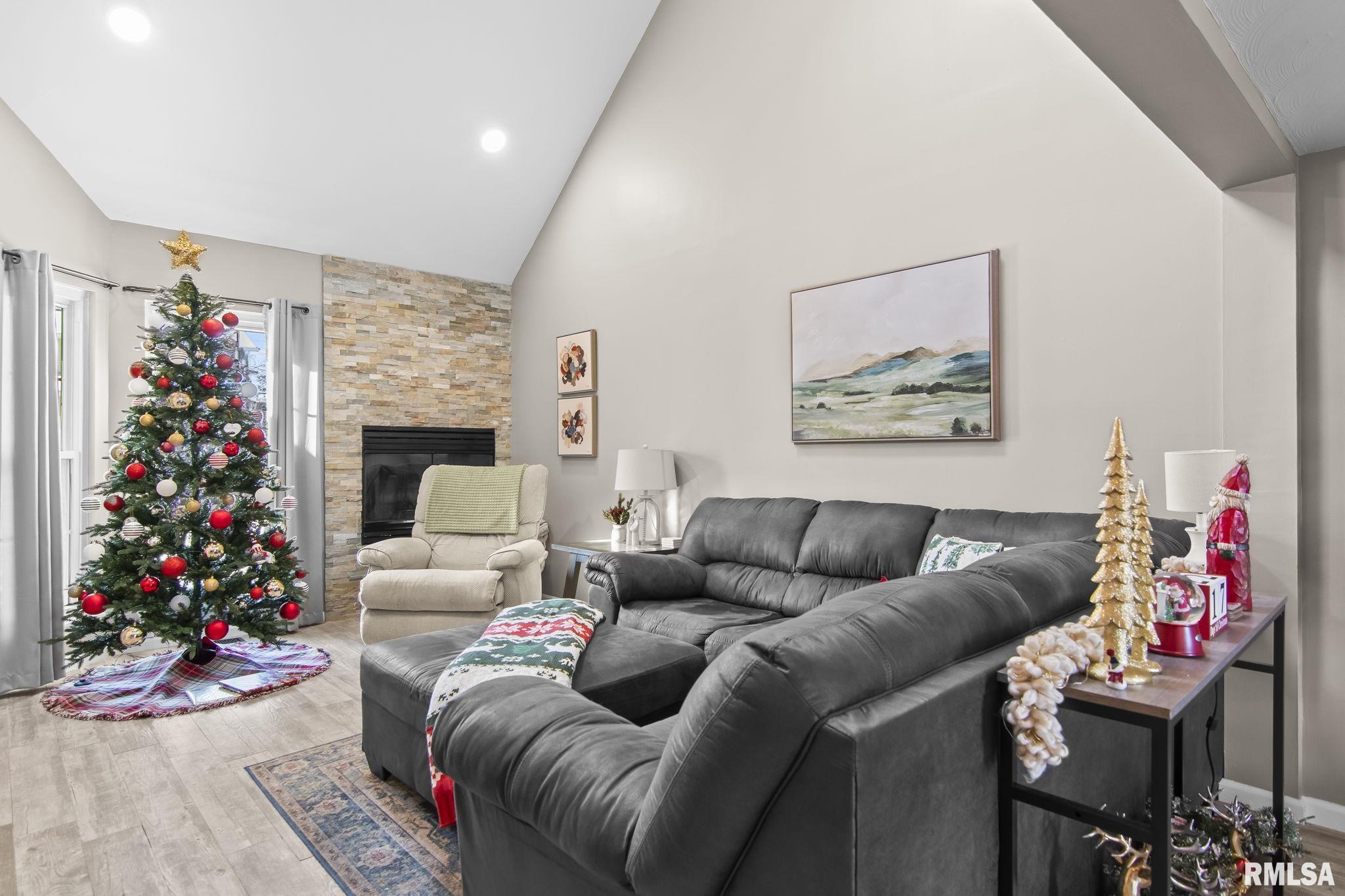 14 Woodbury Hill Lane