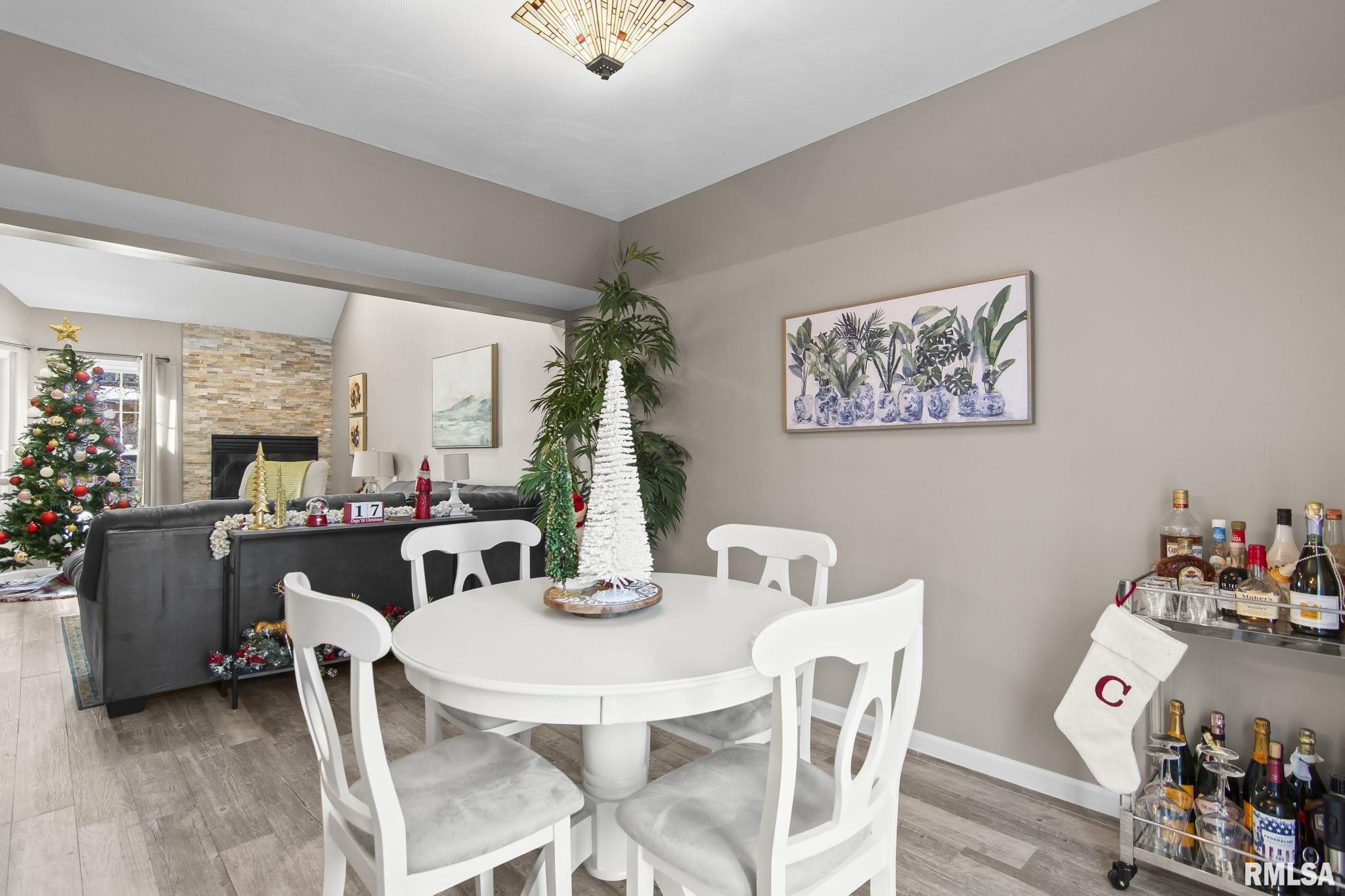 14 Woodbury Hill Lane