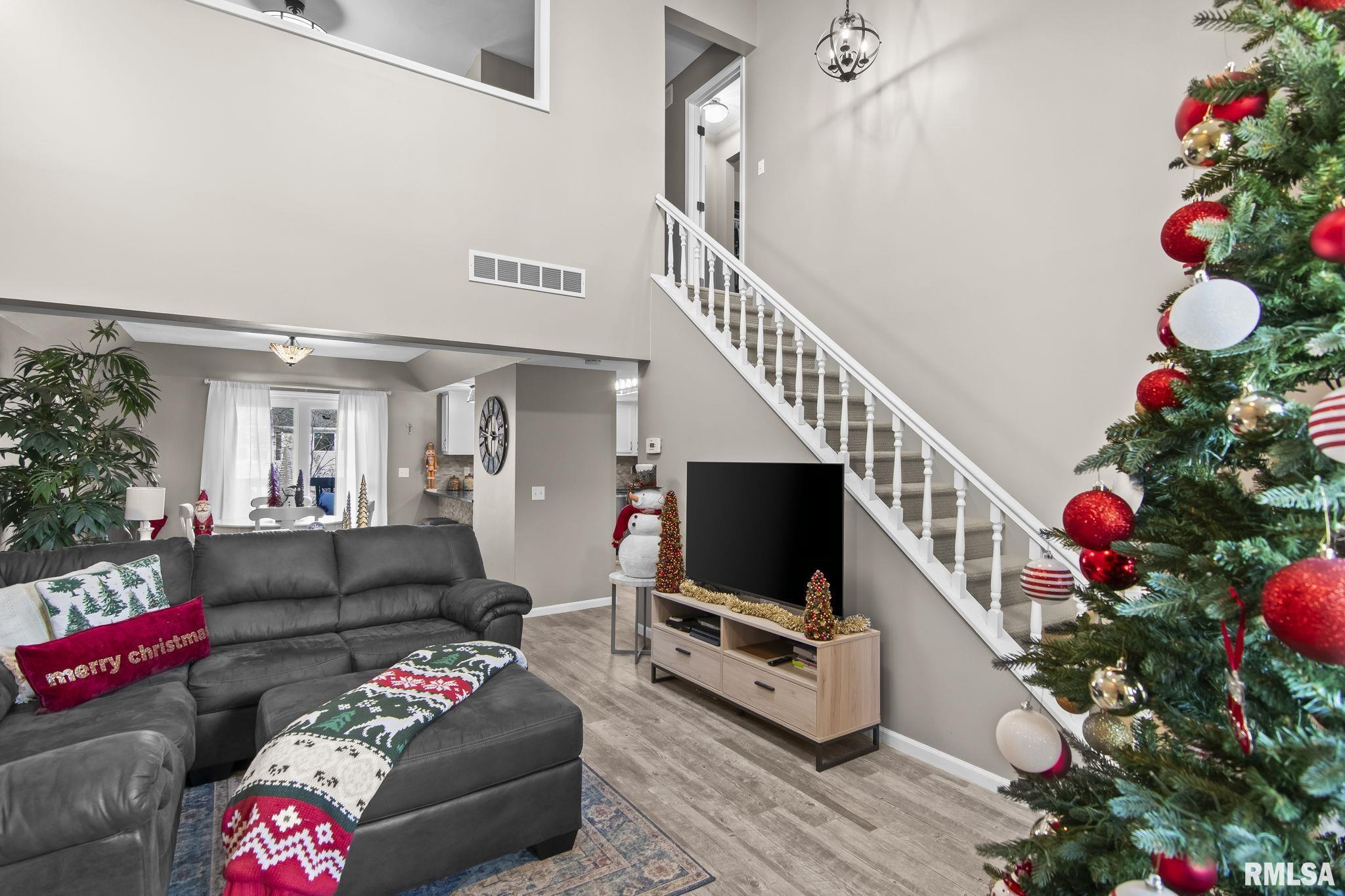 14 Woodbury Hill Lane