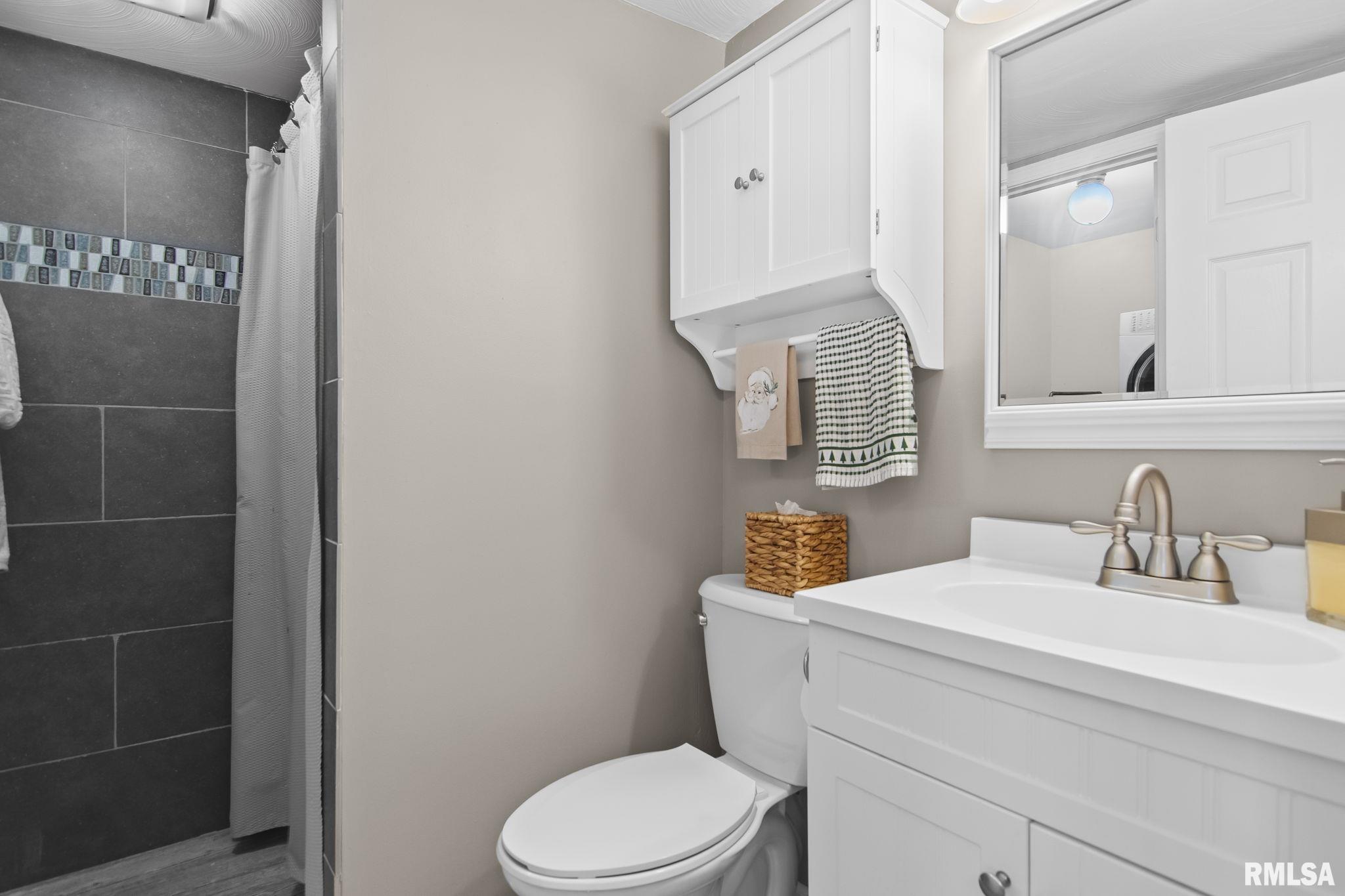 14 Woodbury Hill Lane