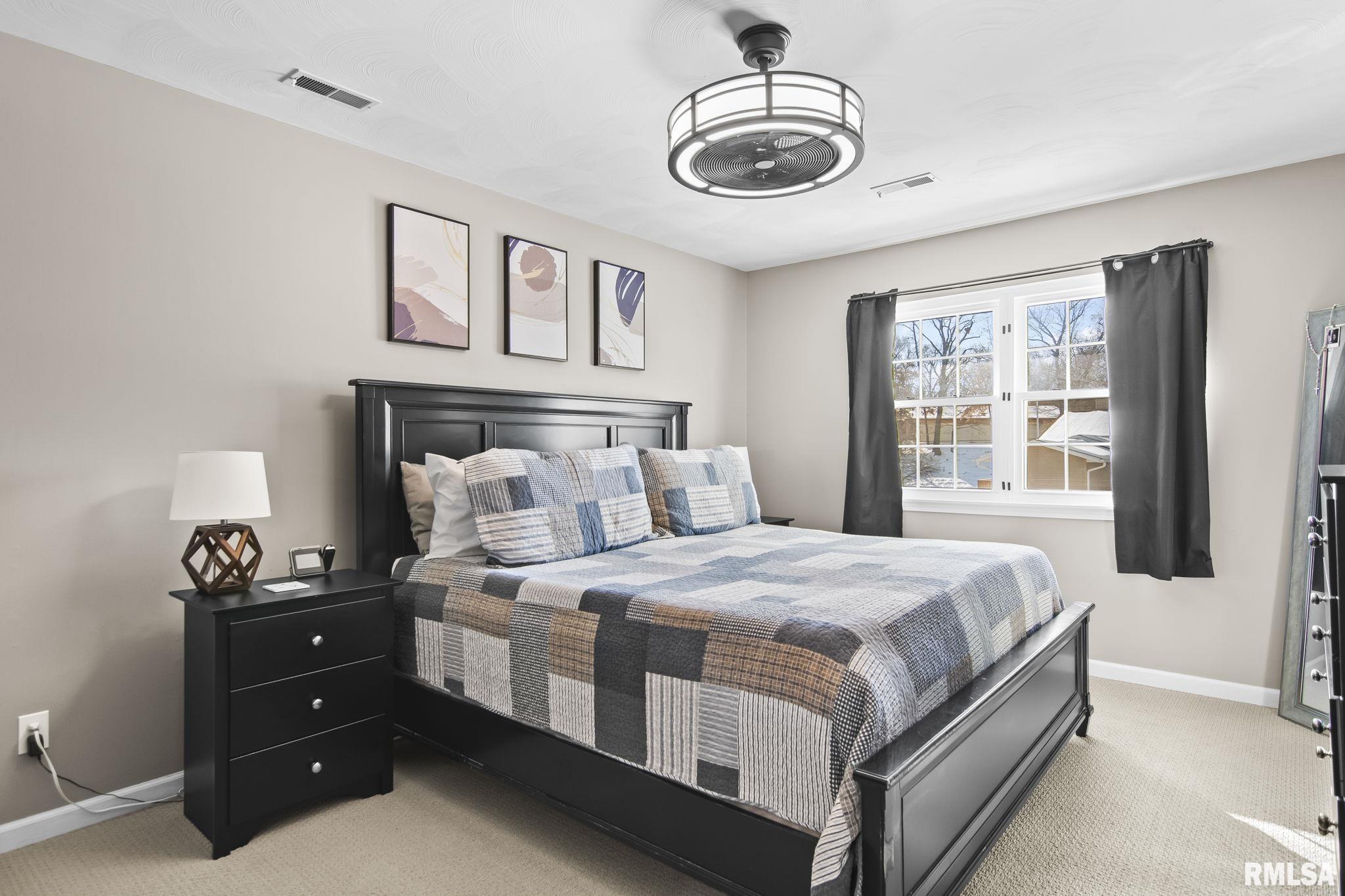 14 Woodbury Hill Lane