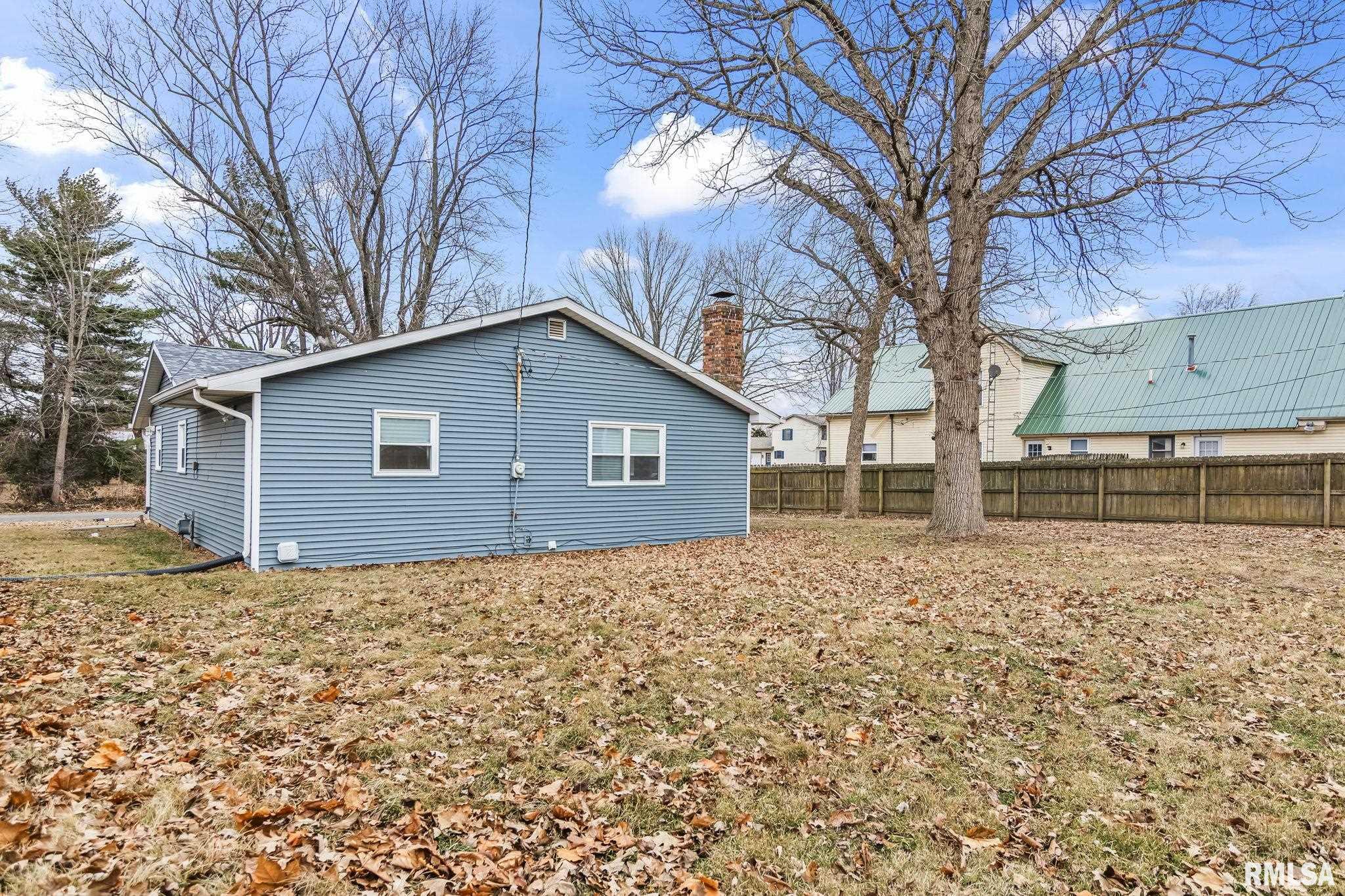 504 W CHESTNUT Street