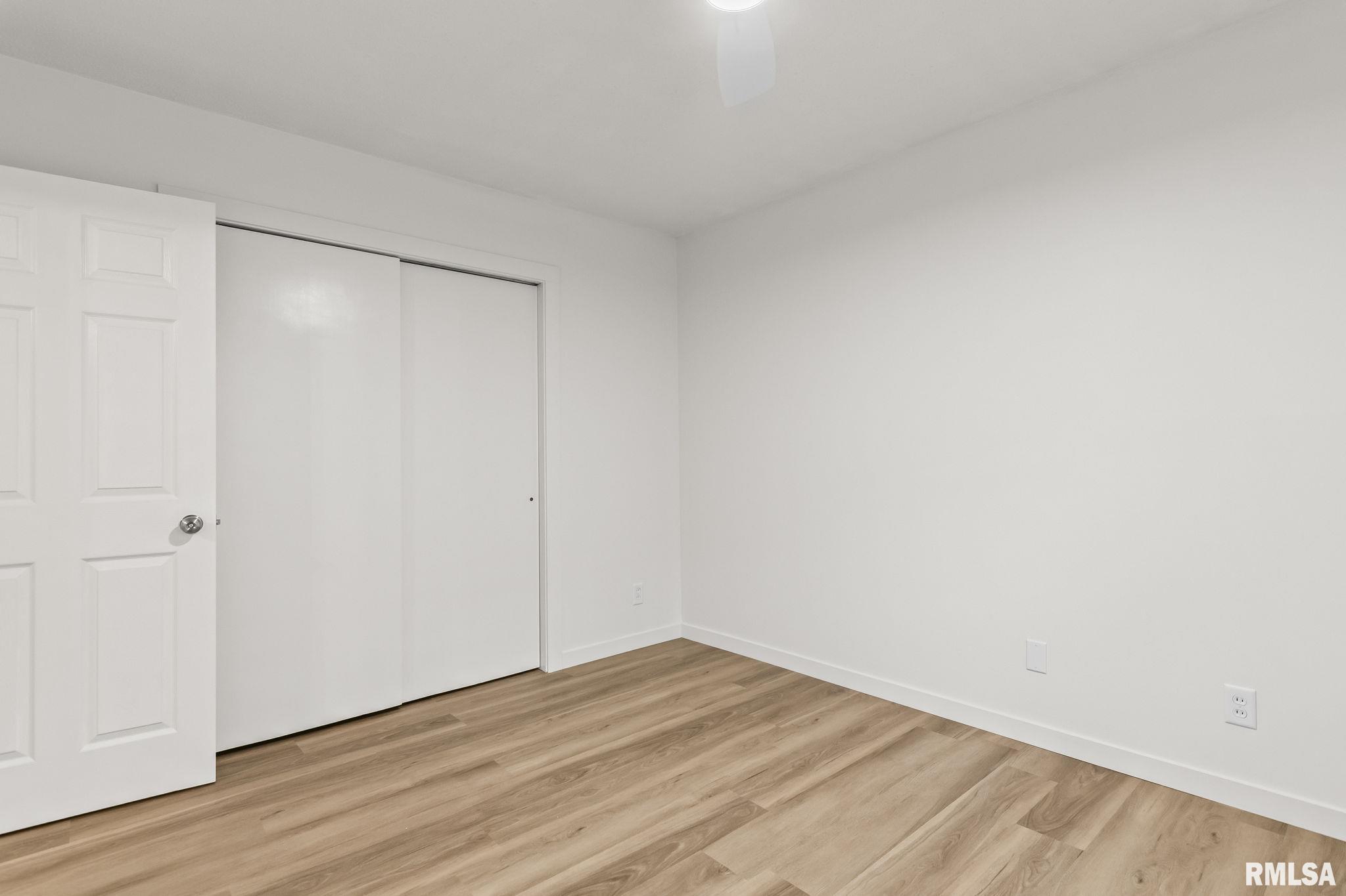 504 W CHESTNUT Street