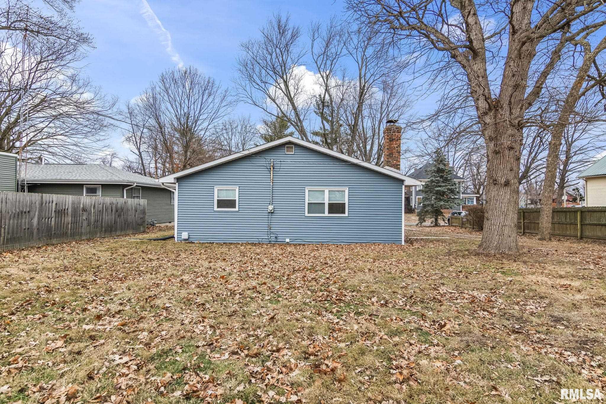 504 W CHESTNUT Street