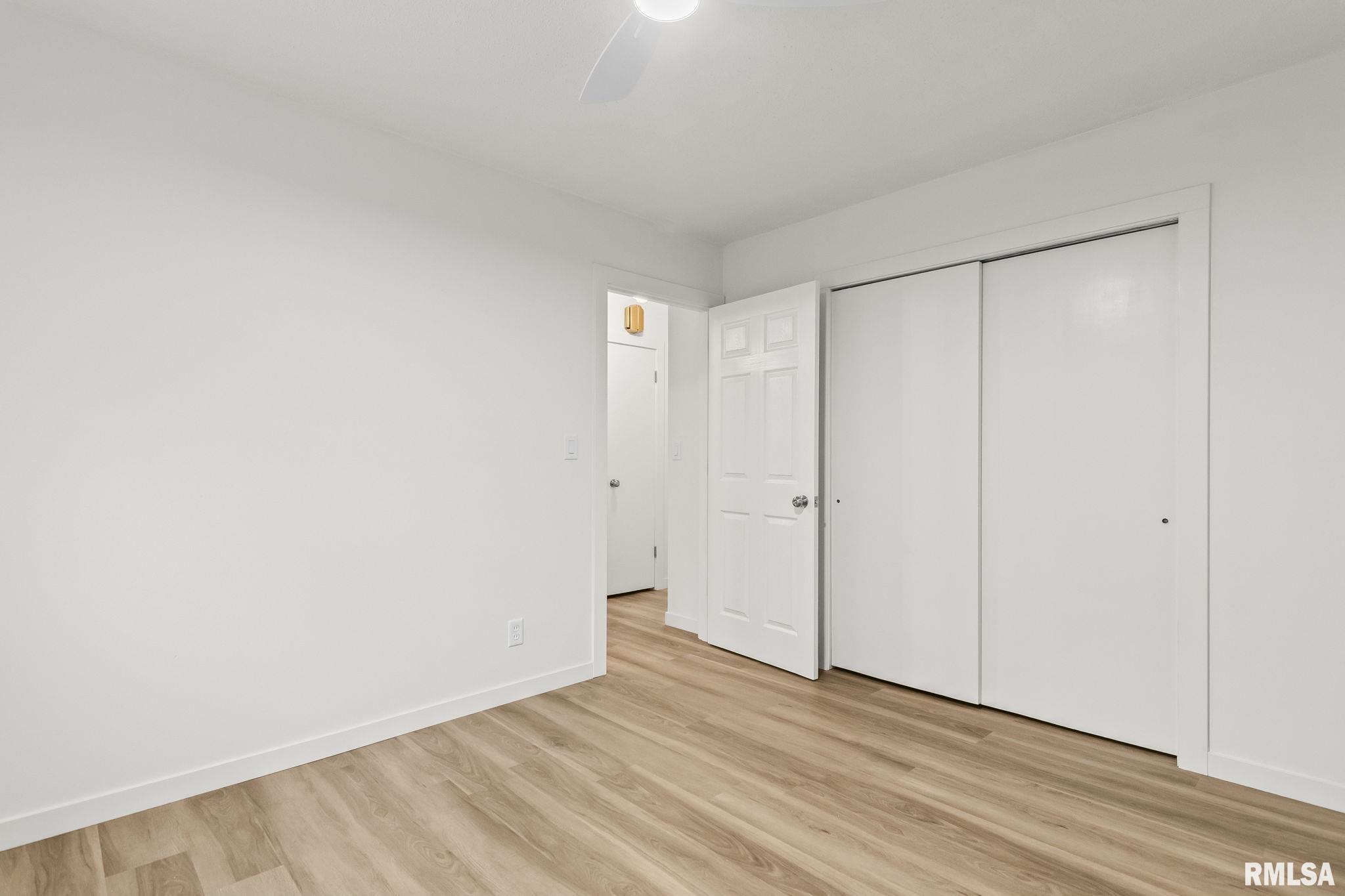 504 W CHESTNUT Street