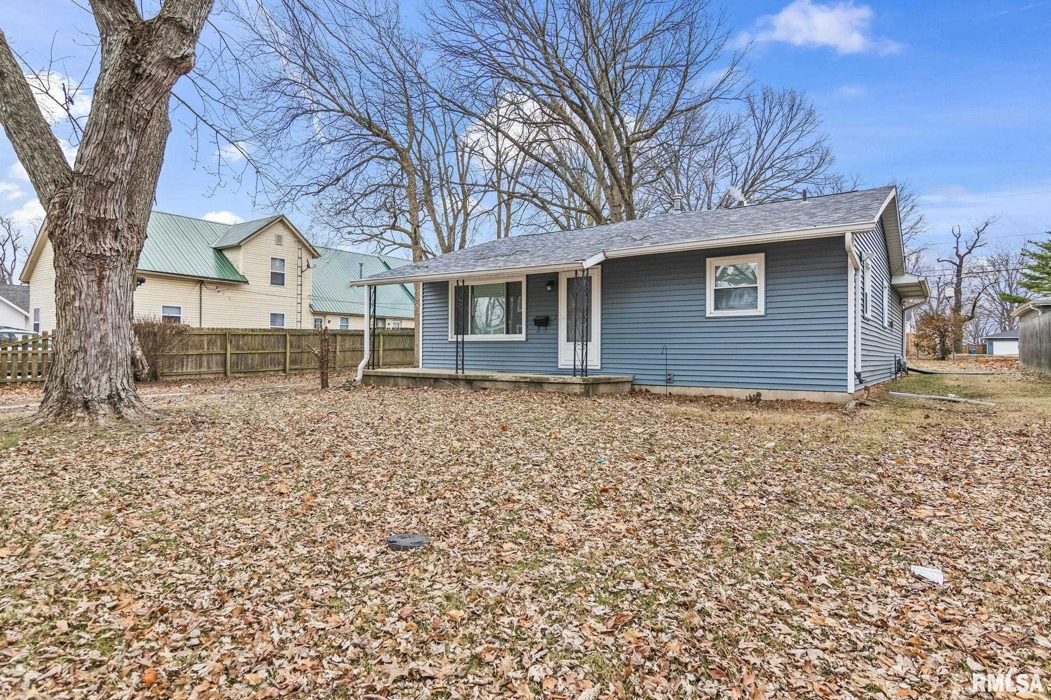 504 W CHESTNUT Street